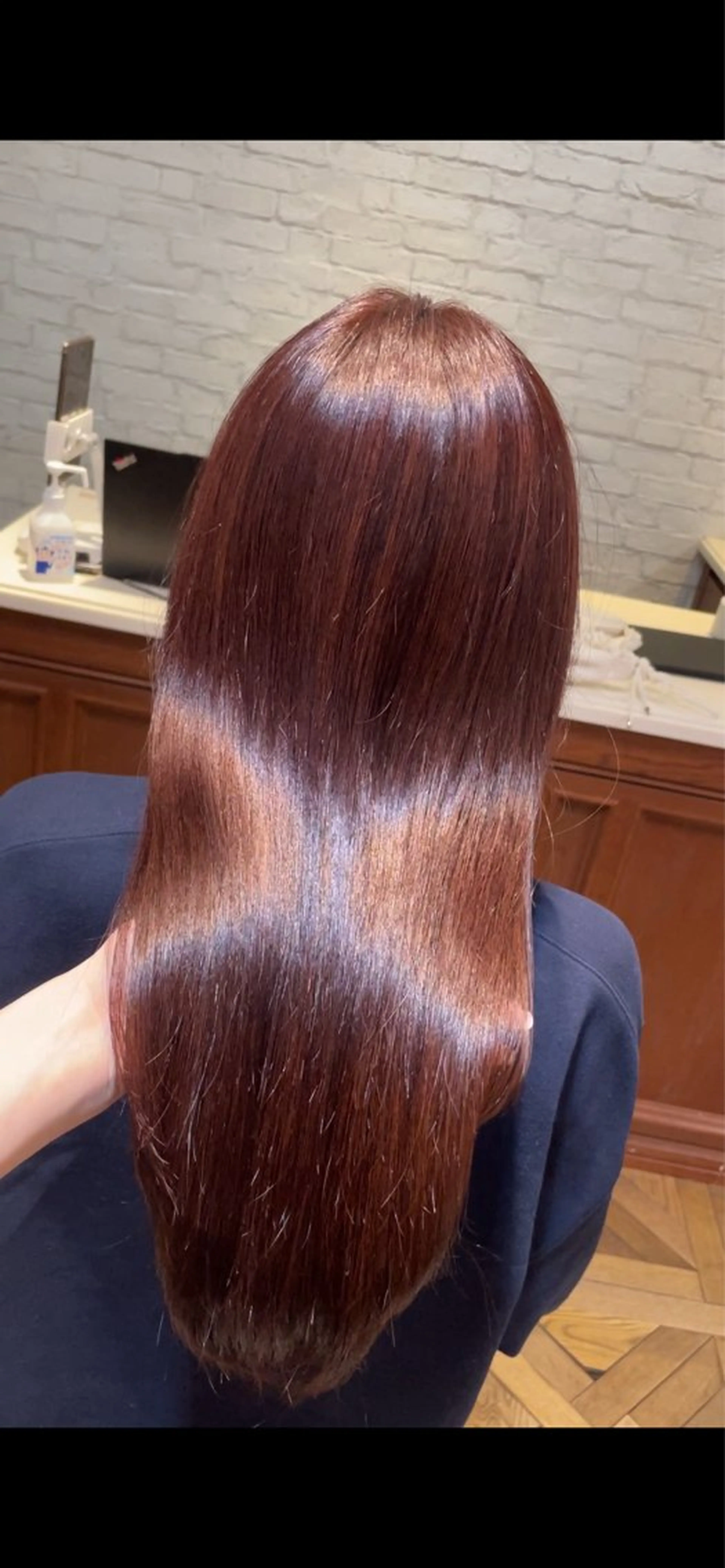 ロング カラー カシス カット ヘアカラー トリートメント ご新規様限定 透明感カラーKANAのヘアスタイル