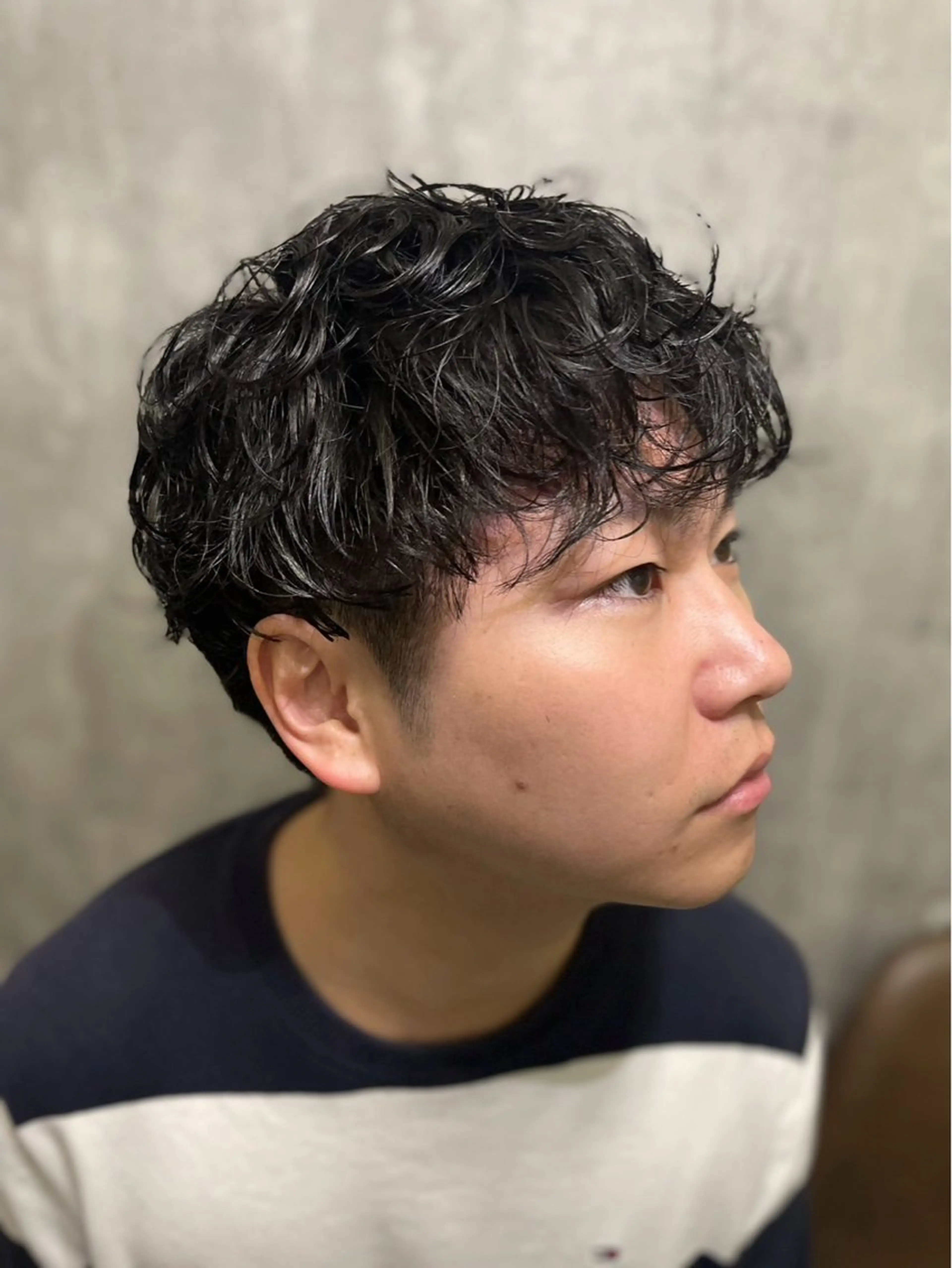 ミディアム メンズ ミディアムパーマ メンズパーマ 對馬 虎太郎のヘアスタイル