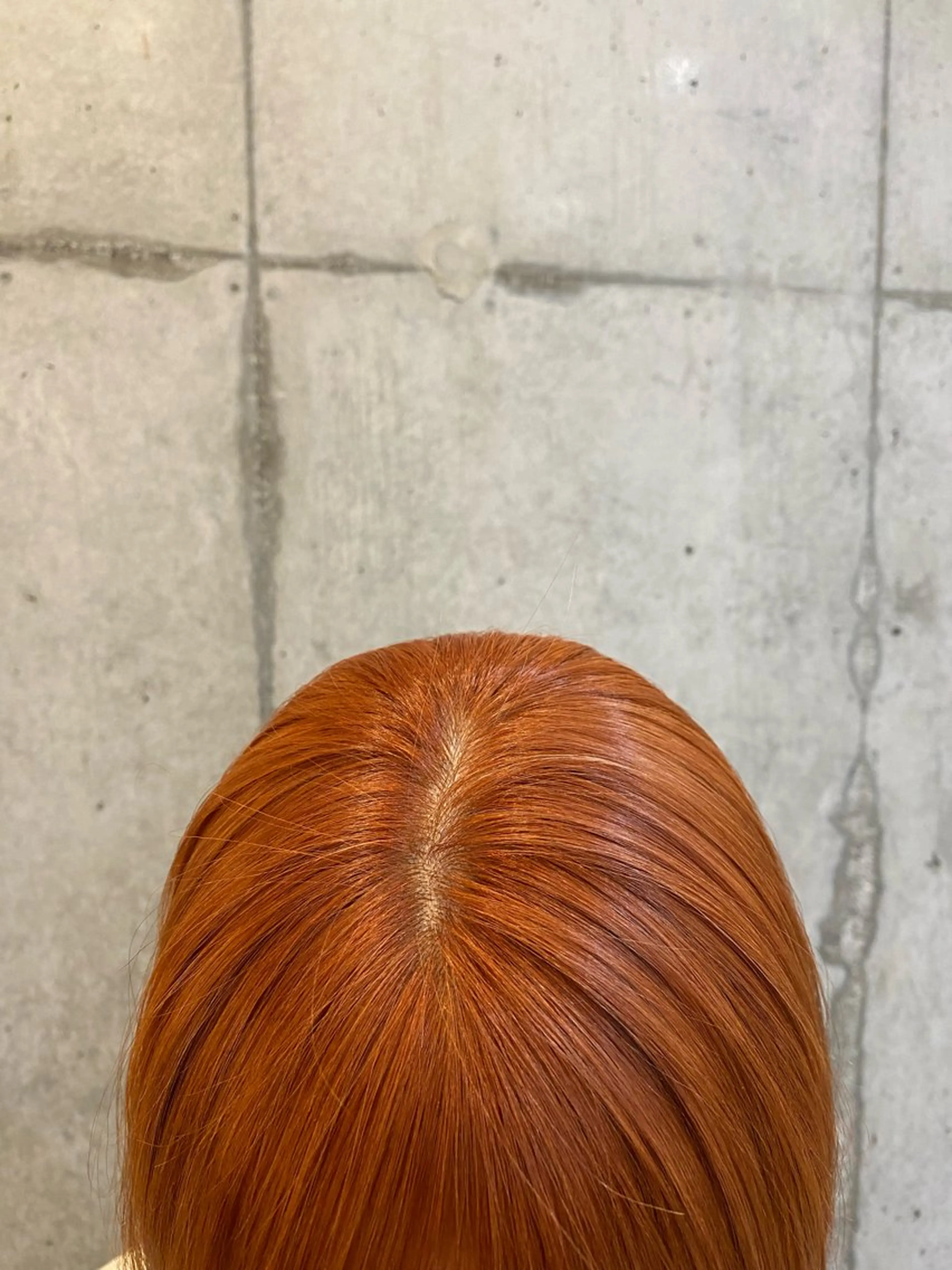 セミロング カラー オレンジ HIYORI🧁 登戸のヘアスタイル