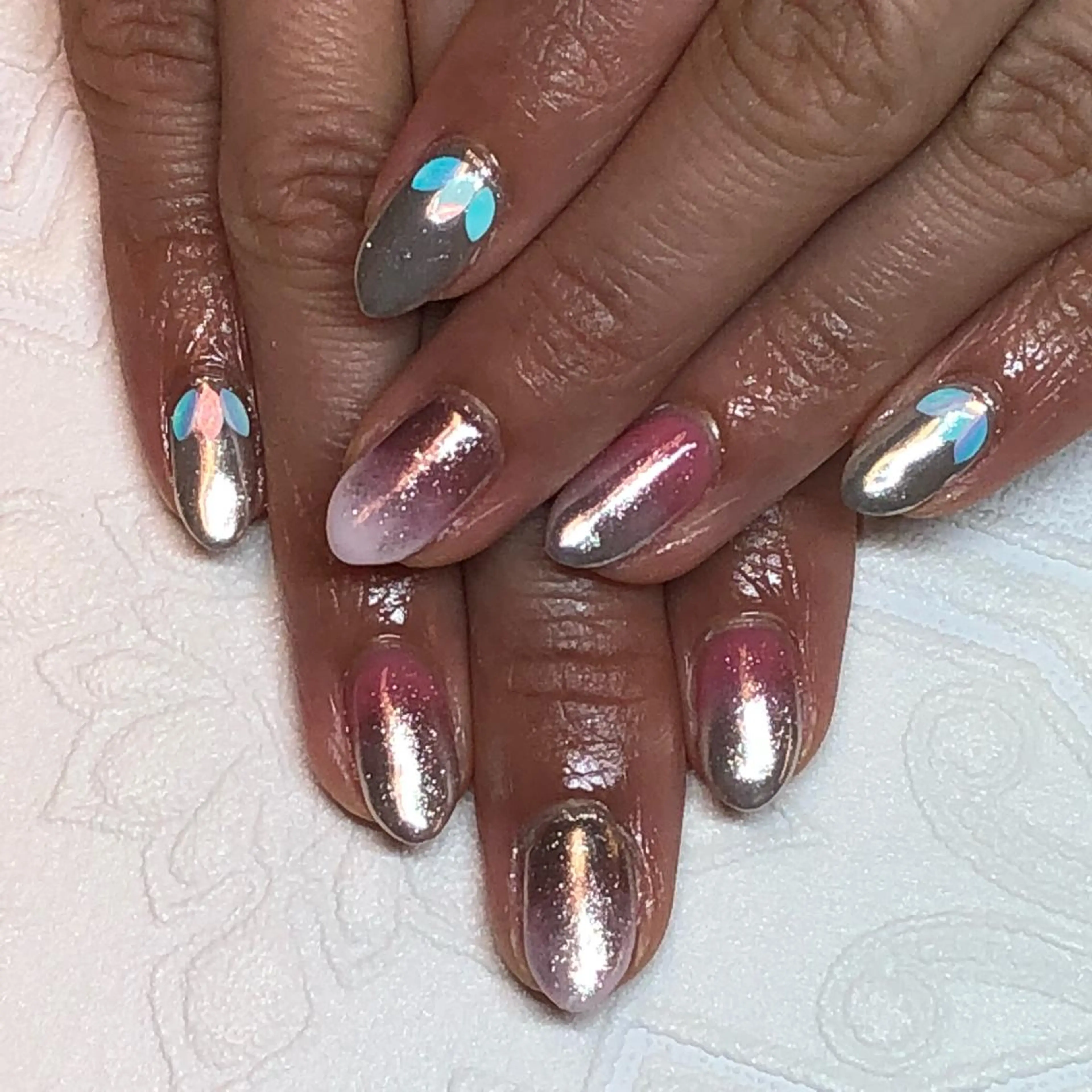 ネイル グラデーション ミラーネイル KIREIE NAILSのネイルデザイン