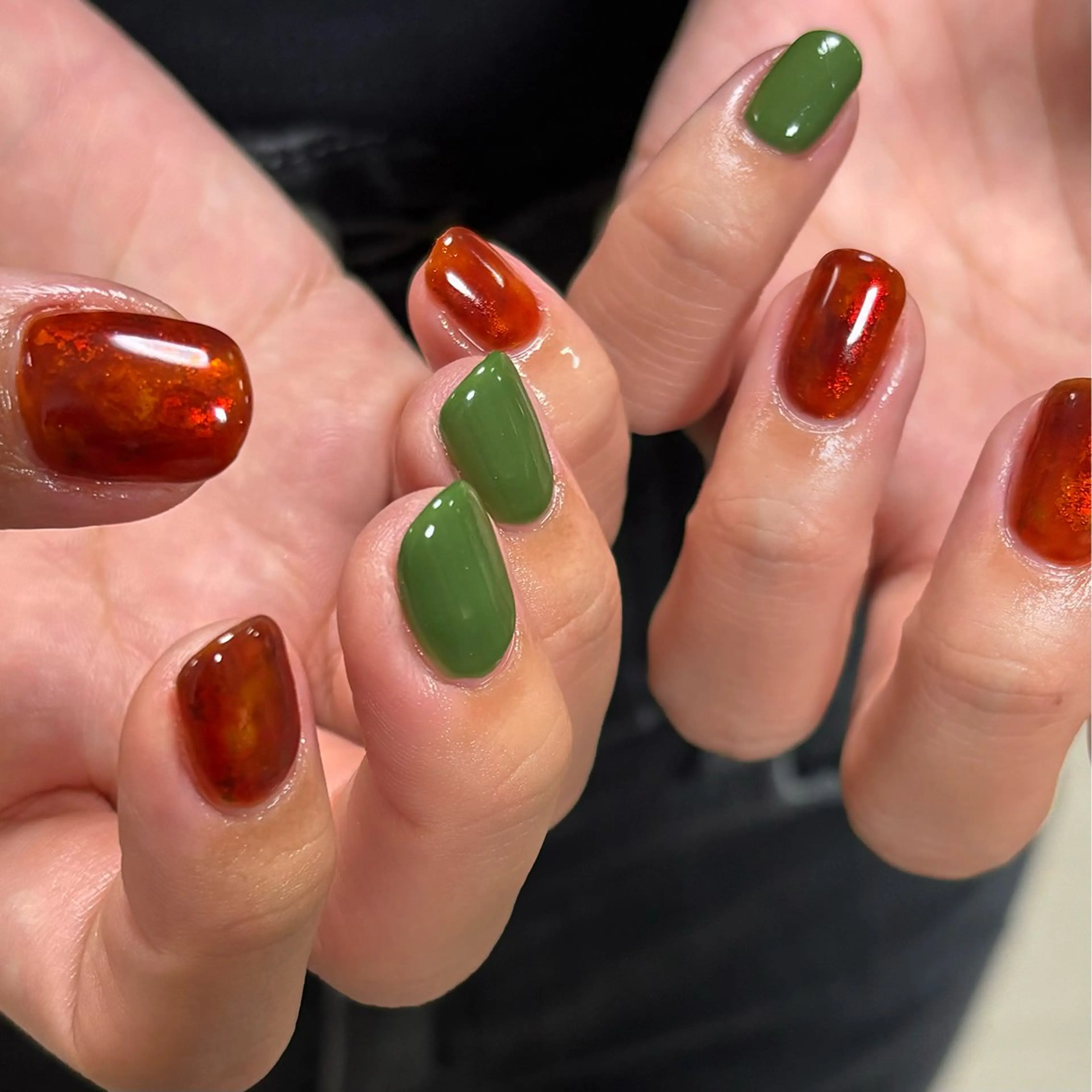 ネイル べっ甲ネイル ハンドネイル IZUMIꕤnail 堺筋本町｜心斎橋のネイルデザイン