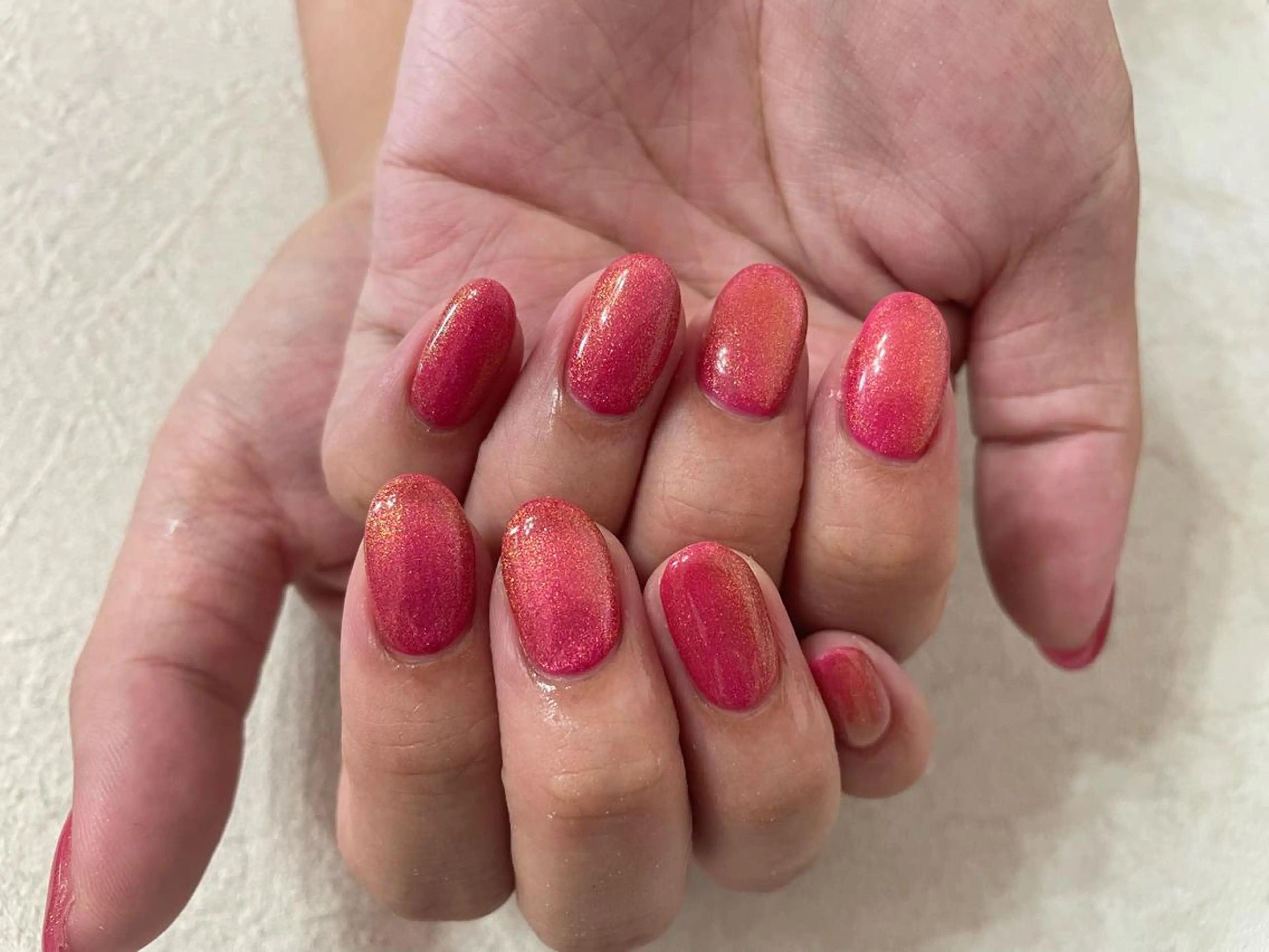 ミディアム ネイル ハンドネイル Parfum パルファンのネイルデザイン