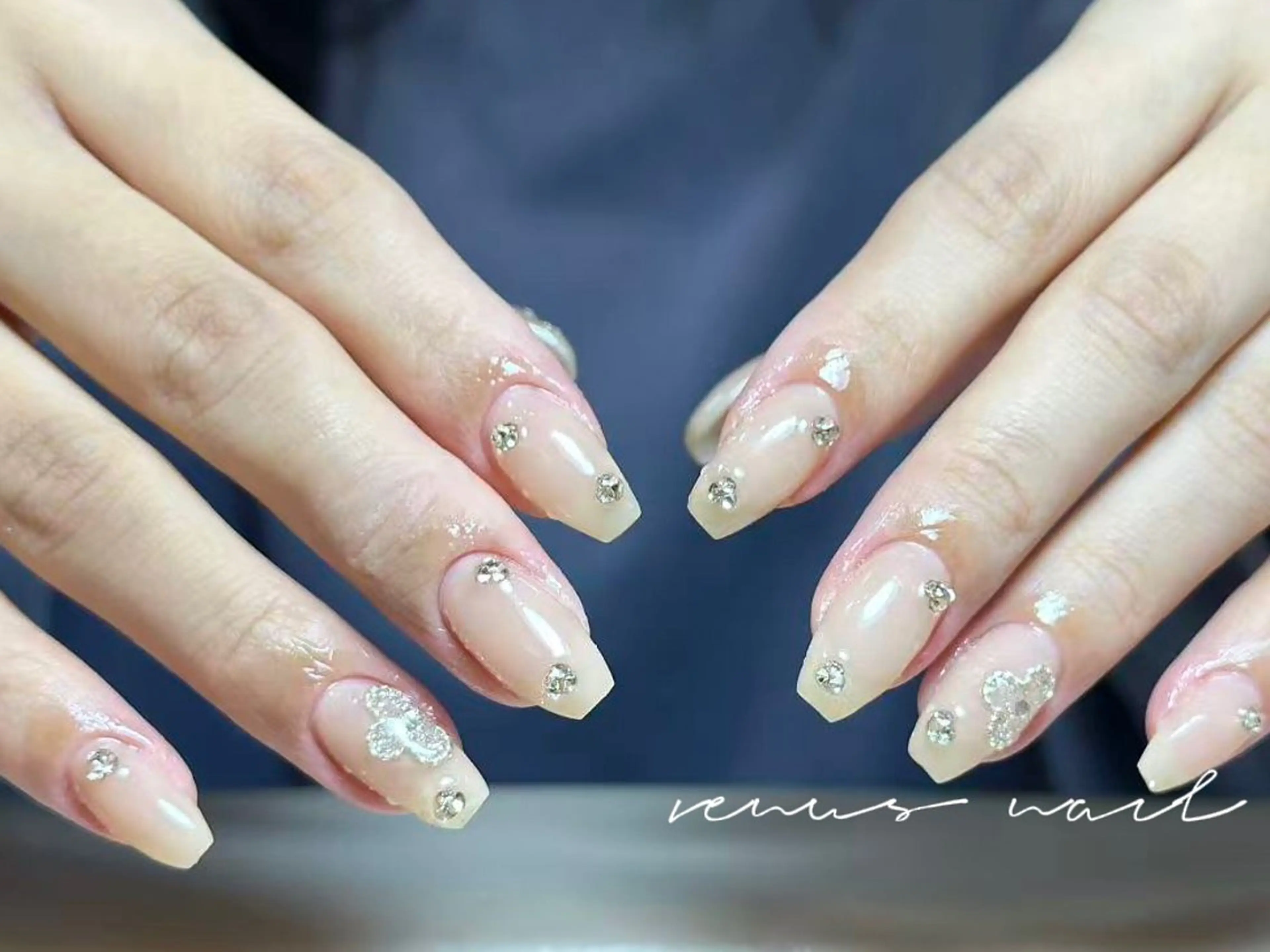 ネイル ハンドネイル Venus nail チップ長さだし専門店のネイルデザイン