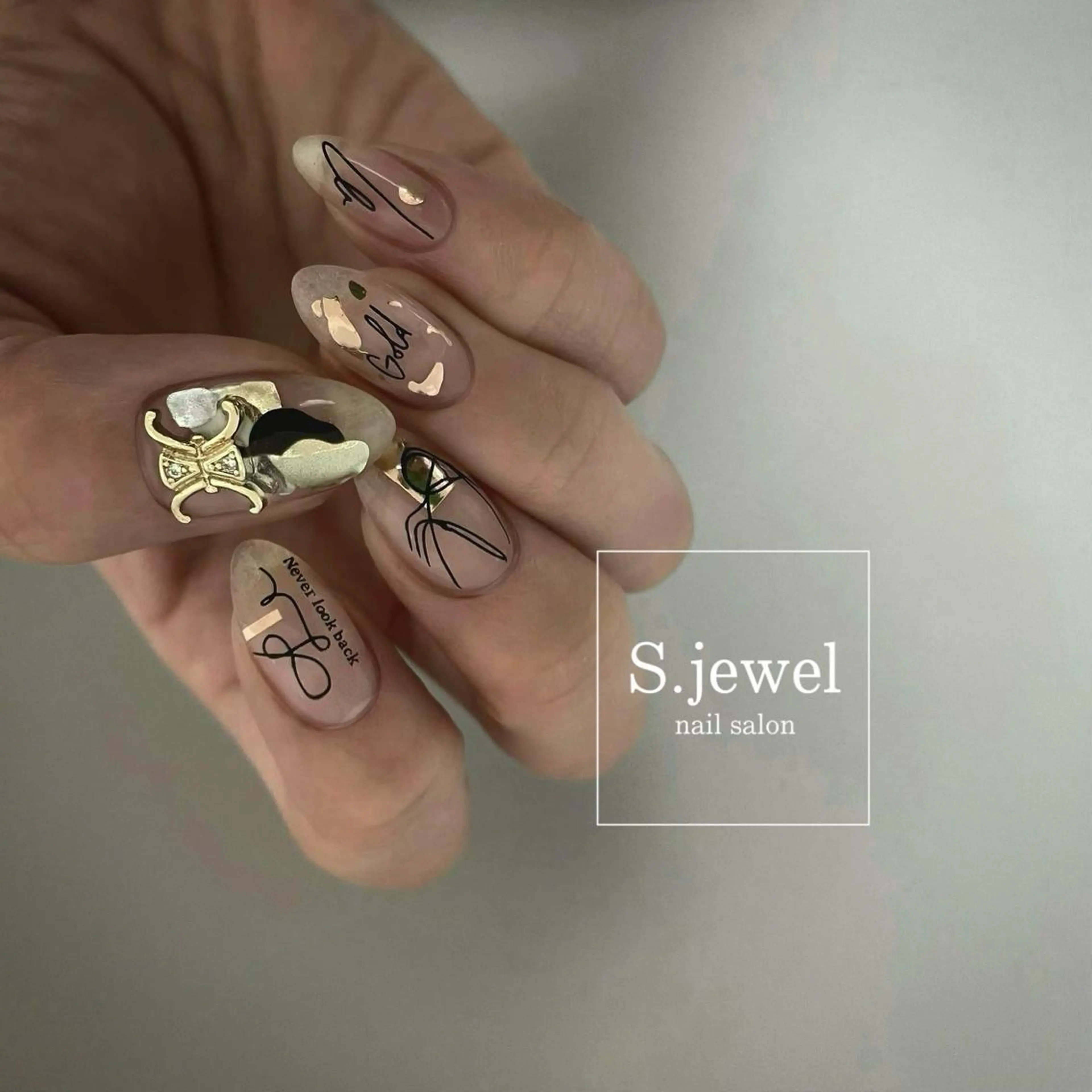 ネイル S. JEWELのネイルデザイン