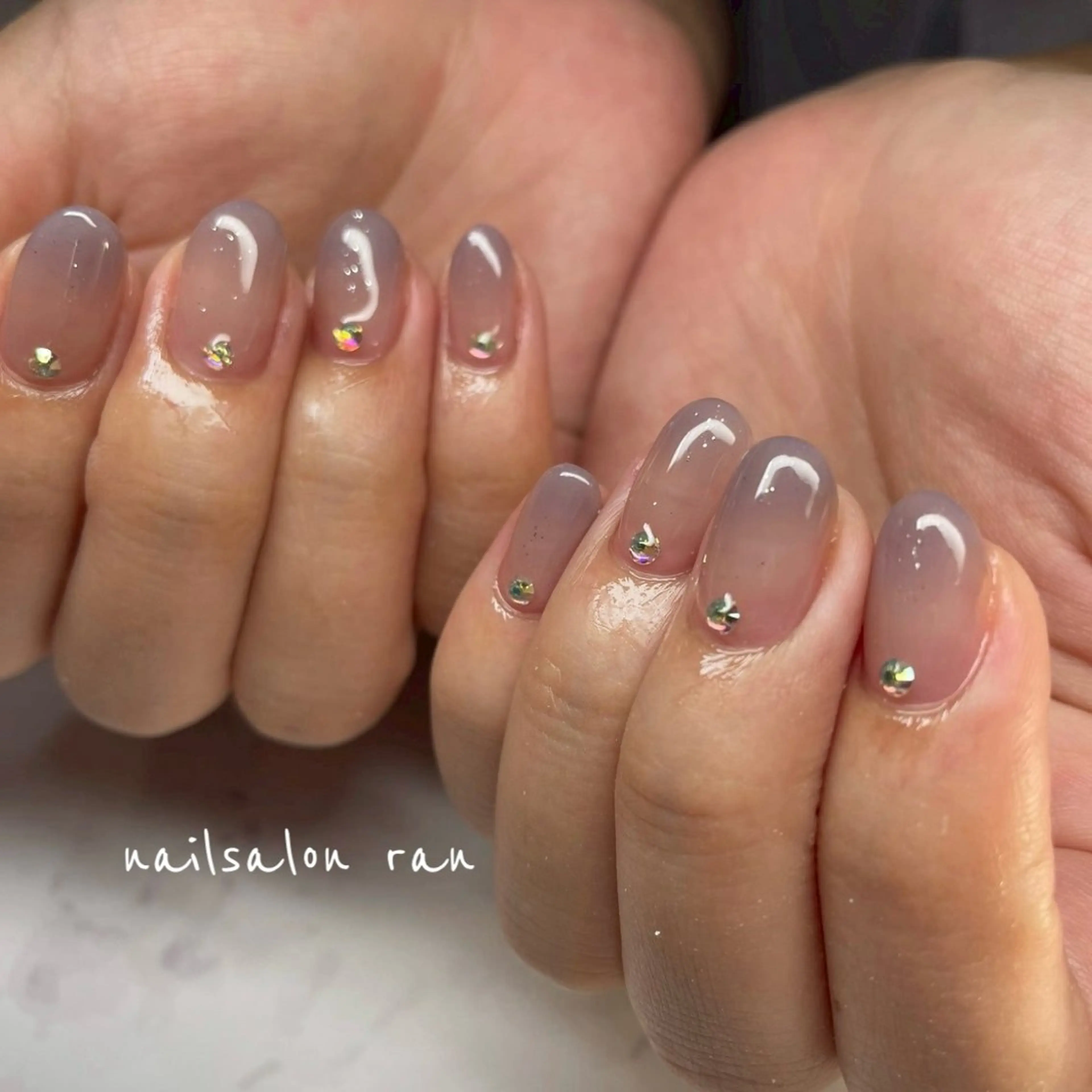 ネイル グラデーション ハンドネイル ハンドケア nailsalon ranのネイルデザイン