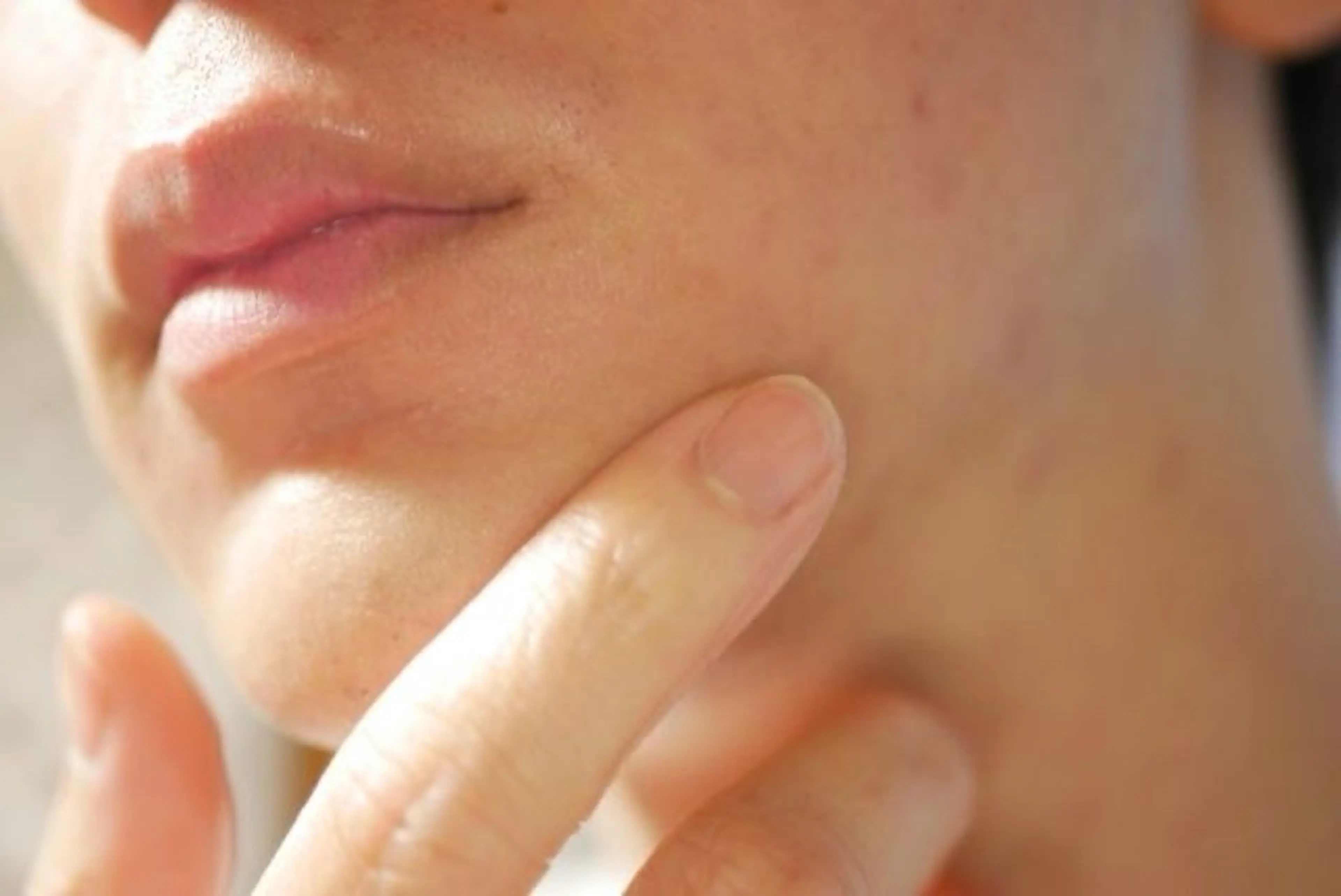 【横顔革命】フェイスラインWAXの写真