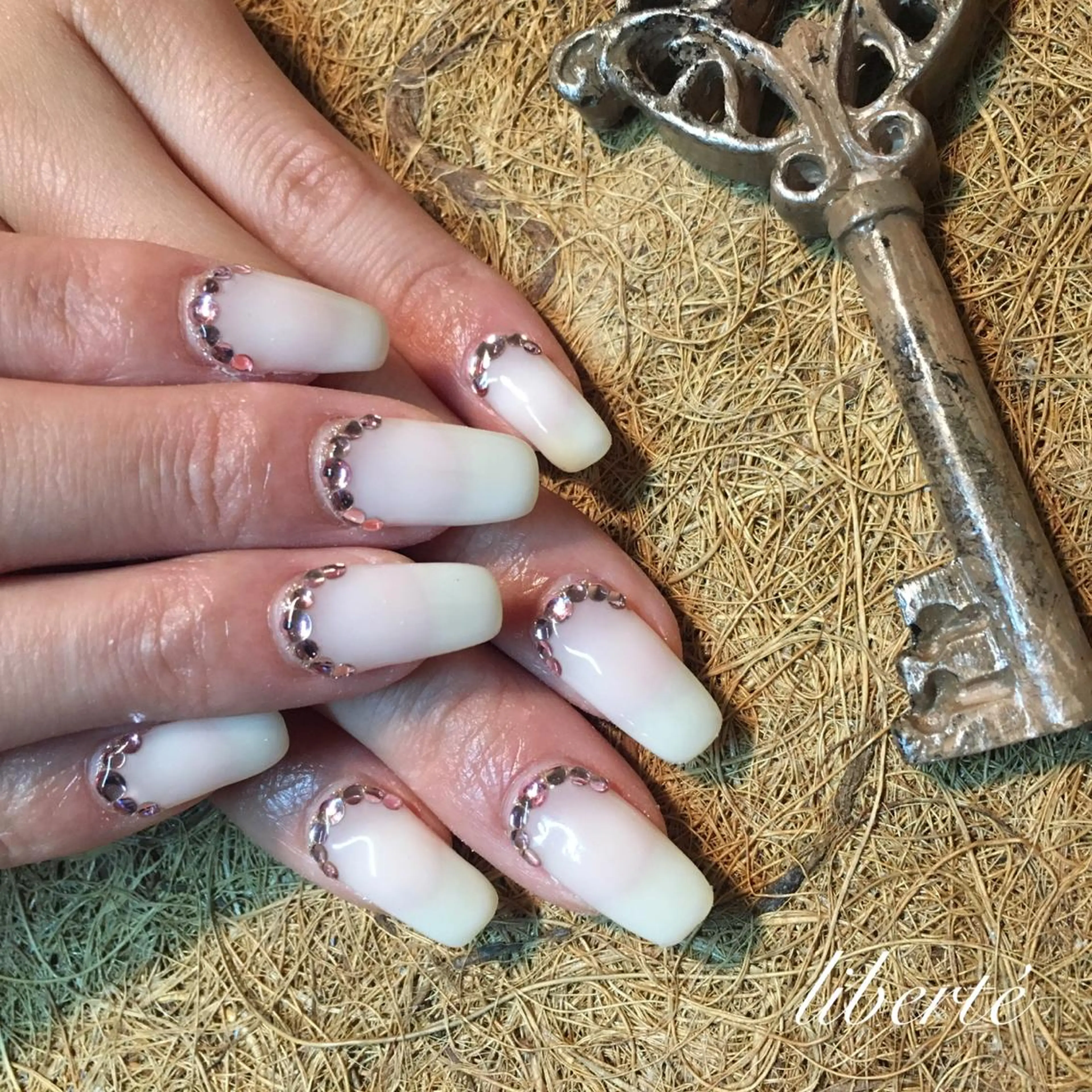 ネイル liberté (リベルテ)のネイルデザイン