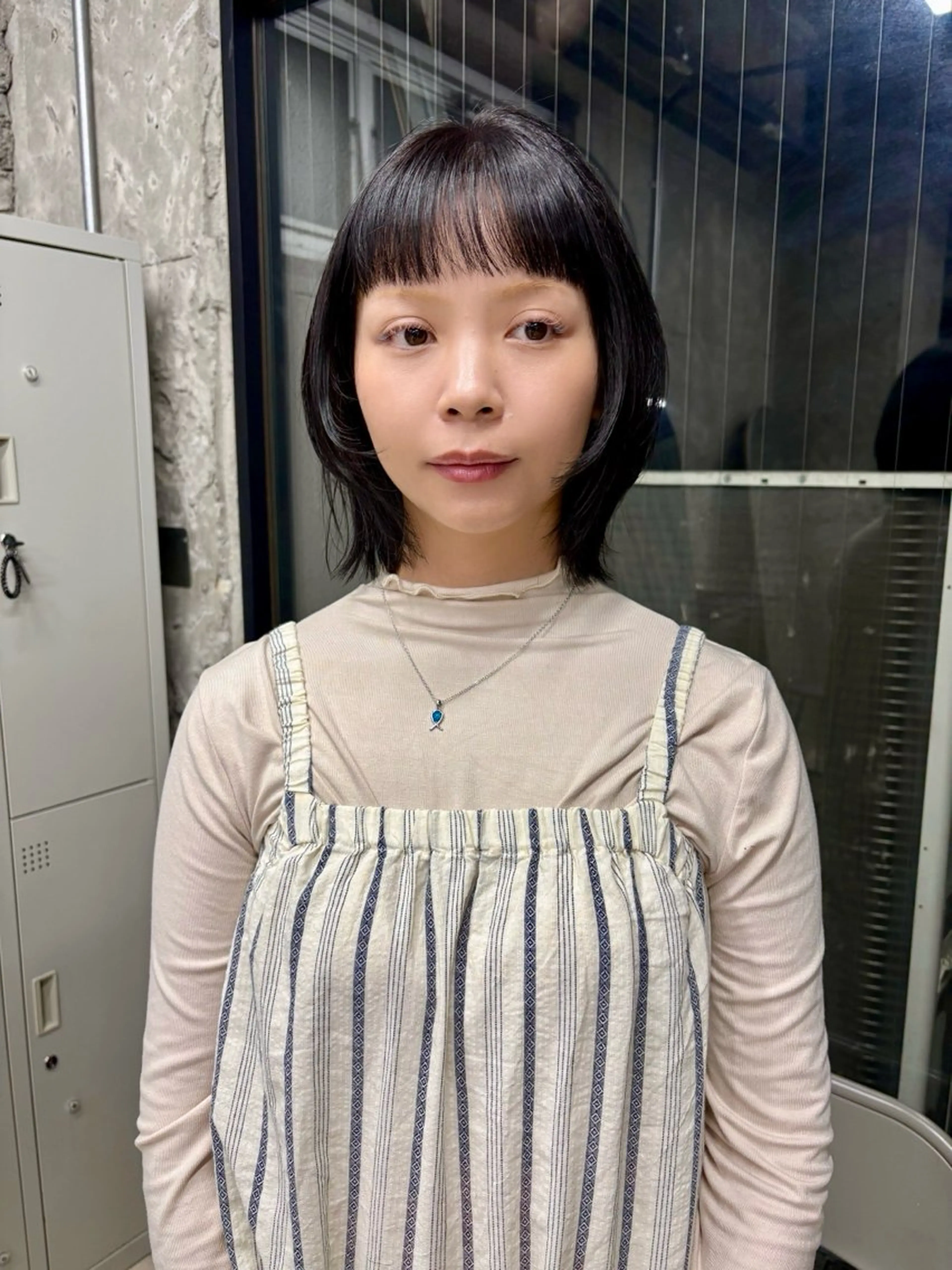 ミディアム カット moanin モーニンのヘアスタイル