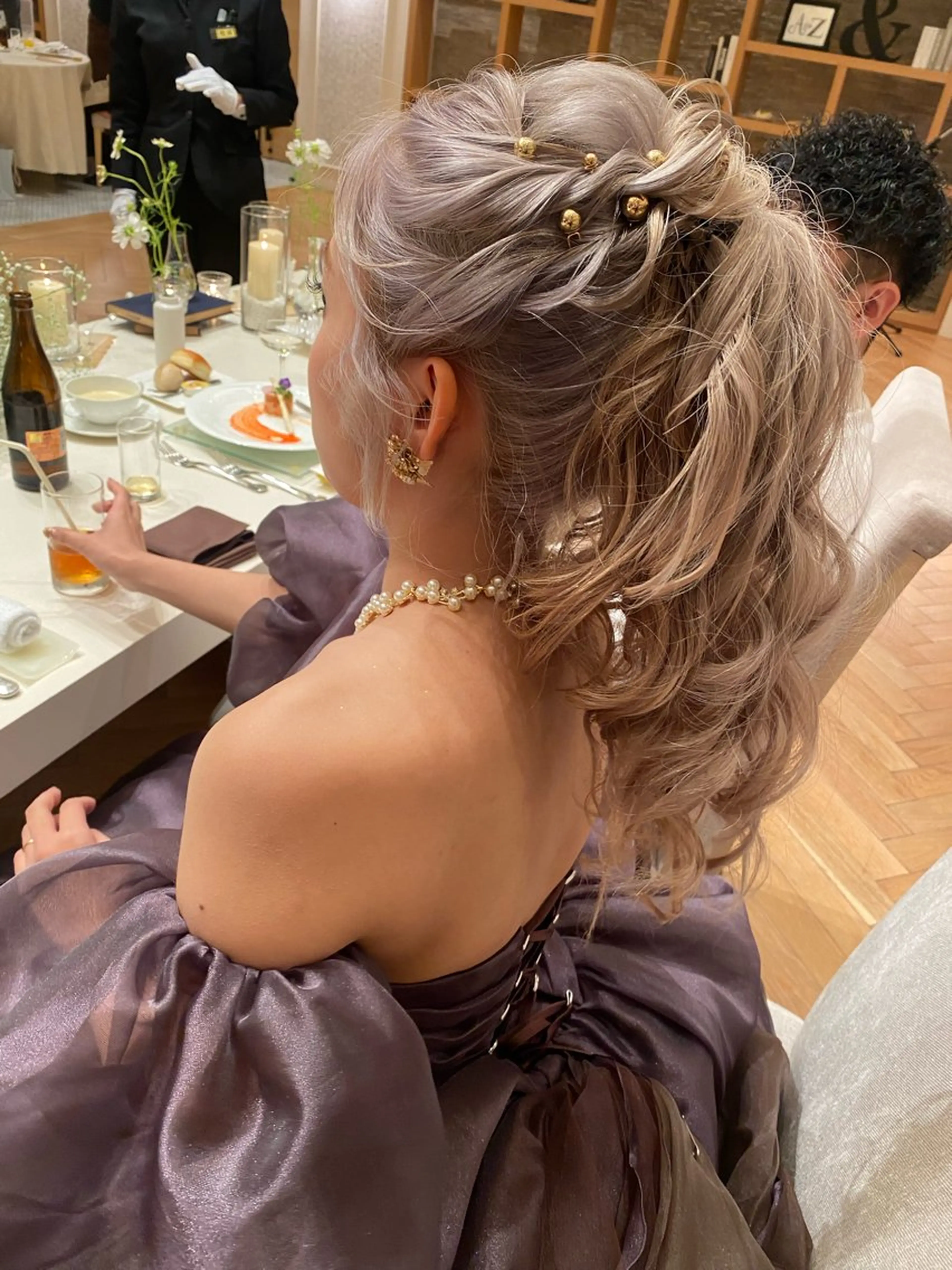 カラー Bish Yanaのヘアスタイル