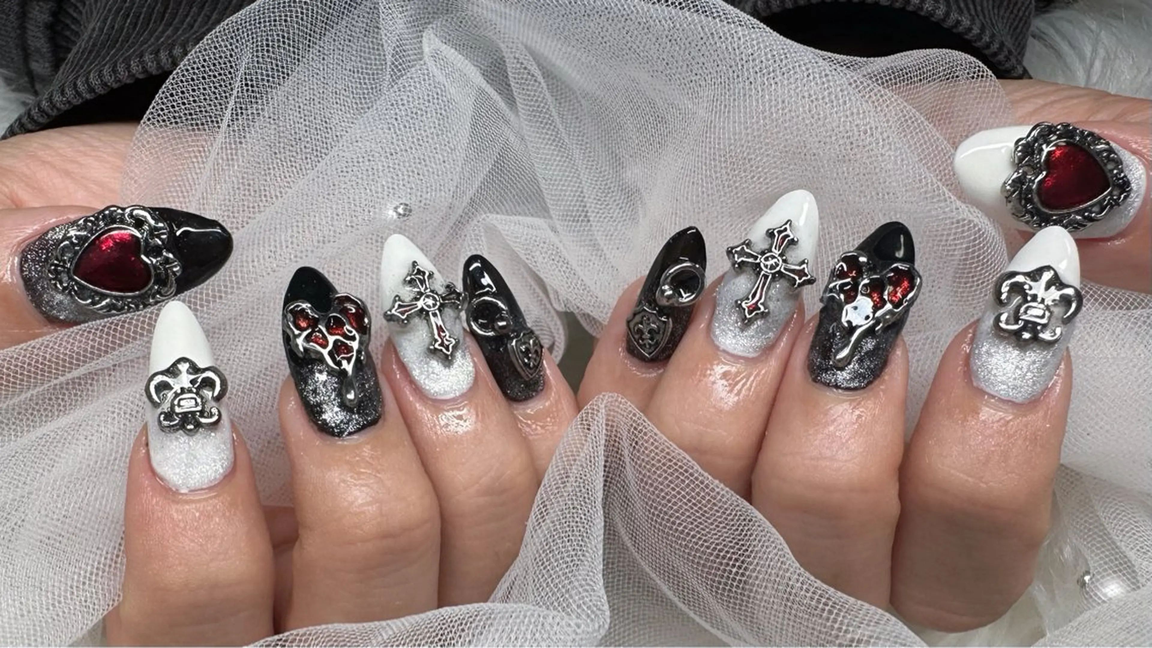 ネイル 持ち込み ハンドネイル Rave所属・touma Rinaのネイルデザイン