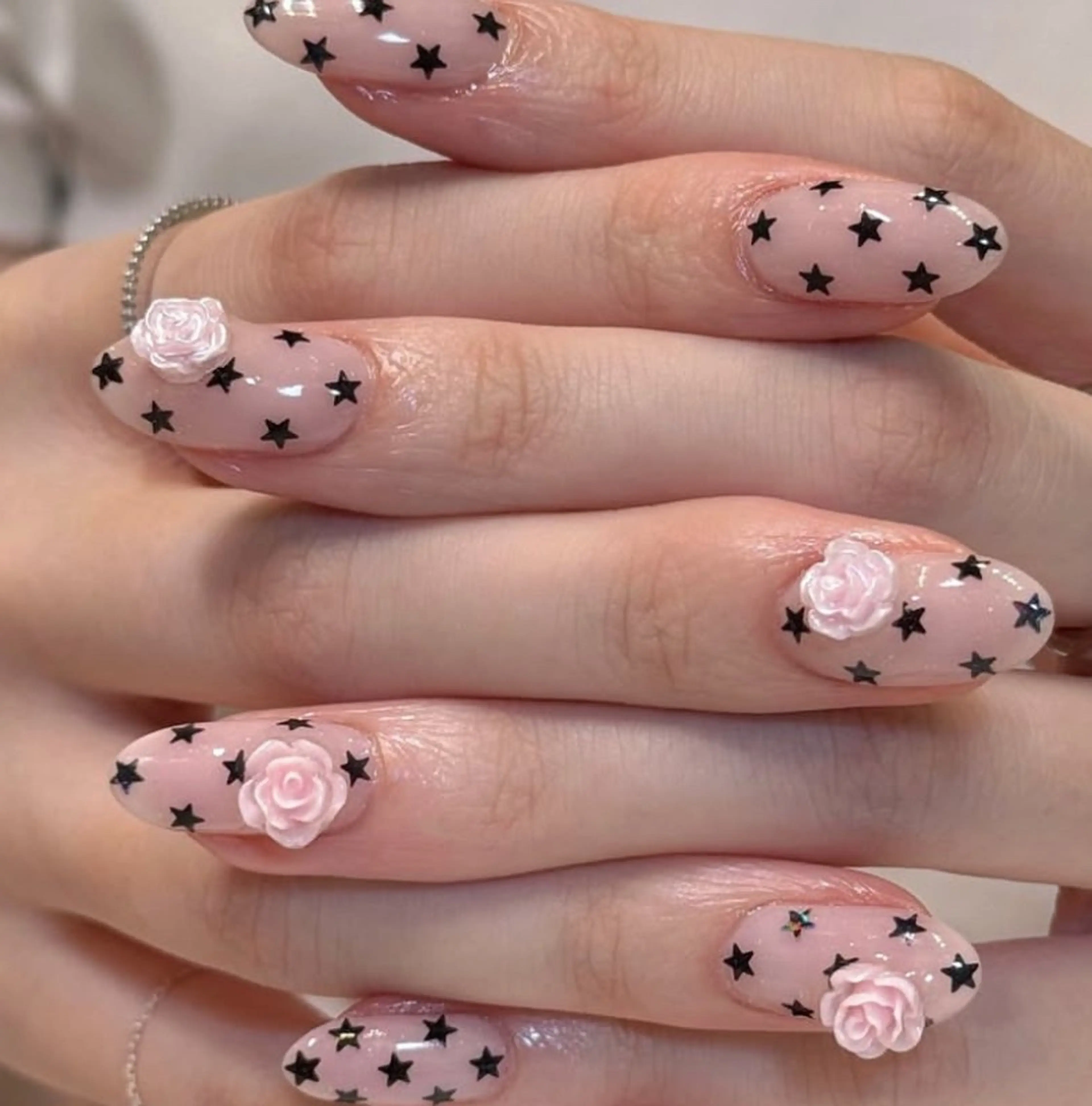 ネイル アートネイル フレンチネイル ジェルネイル キラキラネイル ニュアンスネイル ハンドネイル Ryunail所属・Ryu Nail NekoChanのネイルデザイン