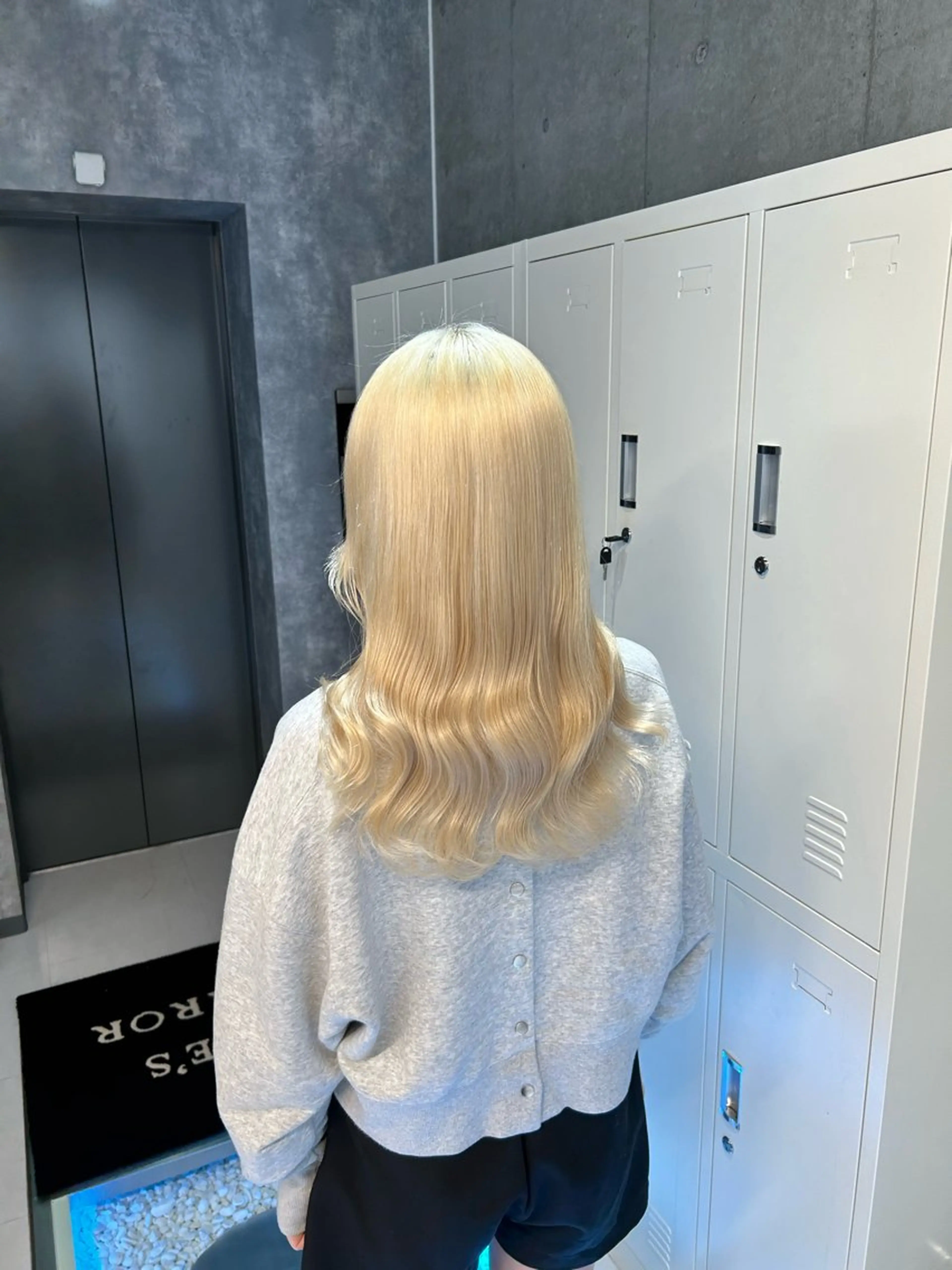 セミロング ヘアカラー トリートメント ✨メンズ特化& ブリーチ特化Ryuのヘアスタイル