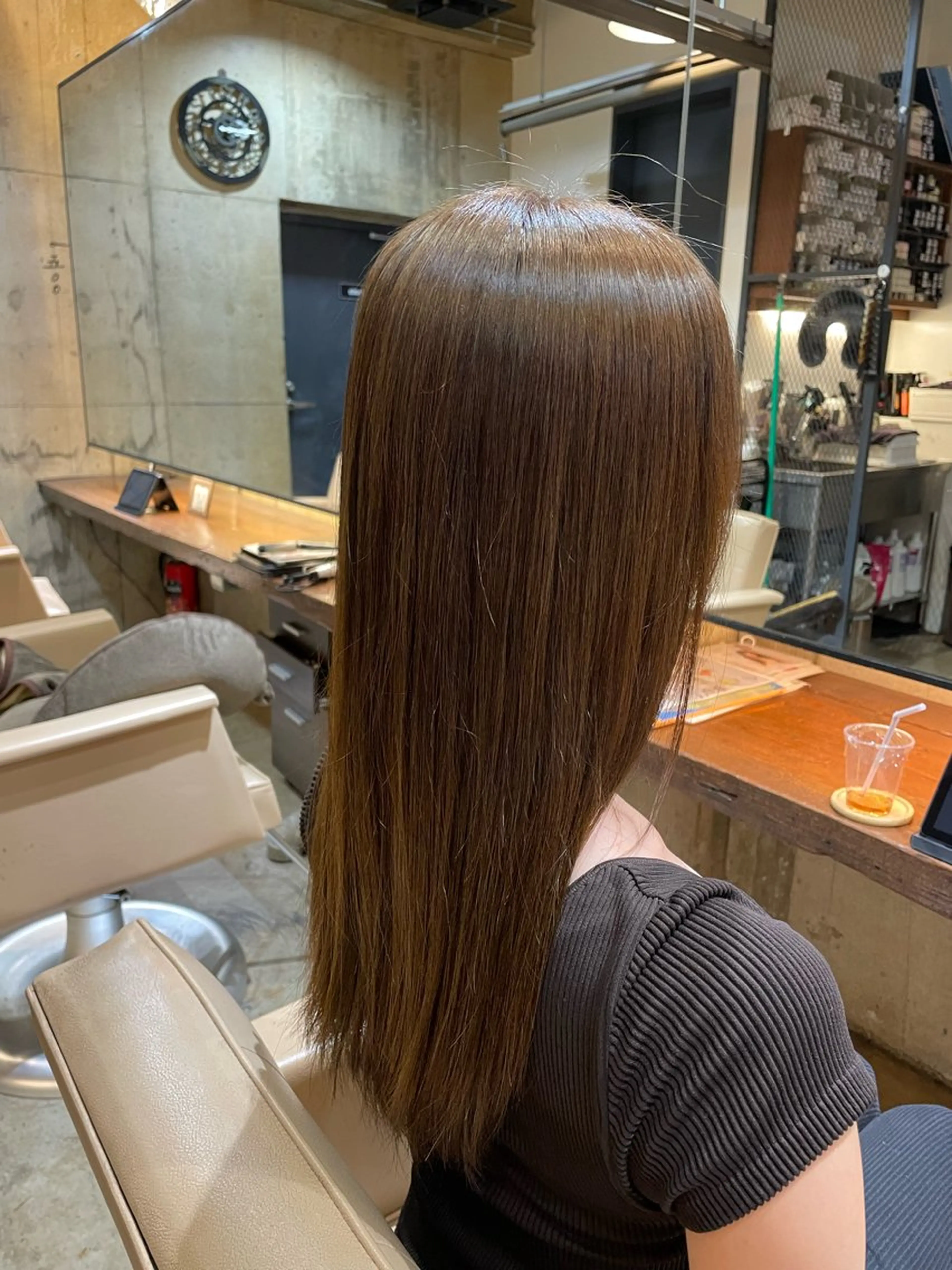 ロング カラー グレージュ オリーブグレージュ オリーブグレー 江戸川区reine 舜也のヘアスタイル