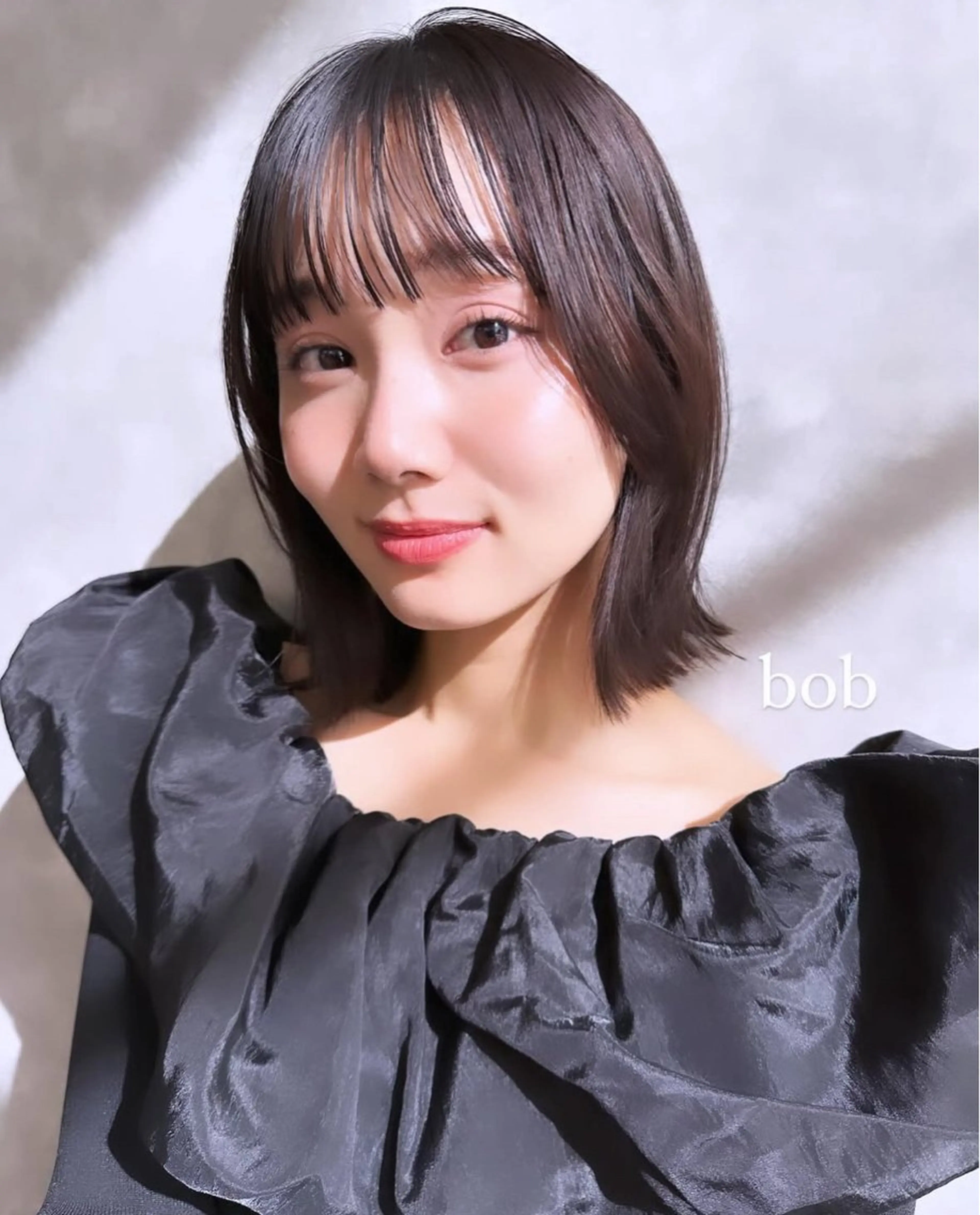 ミディアム ボブ レイヤー・ボブカット 透明感カラーこうたのヘアスタイル