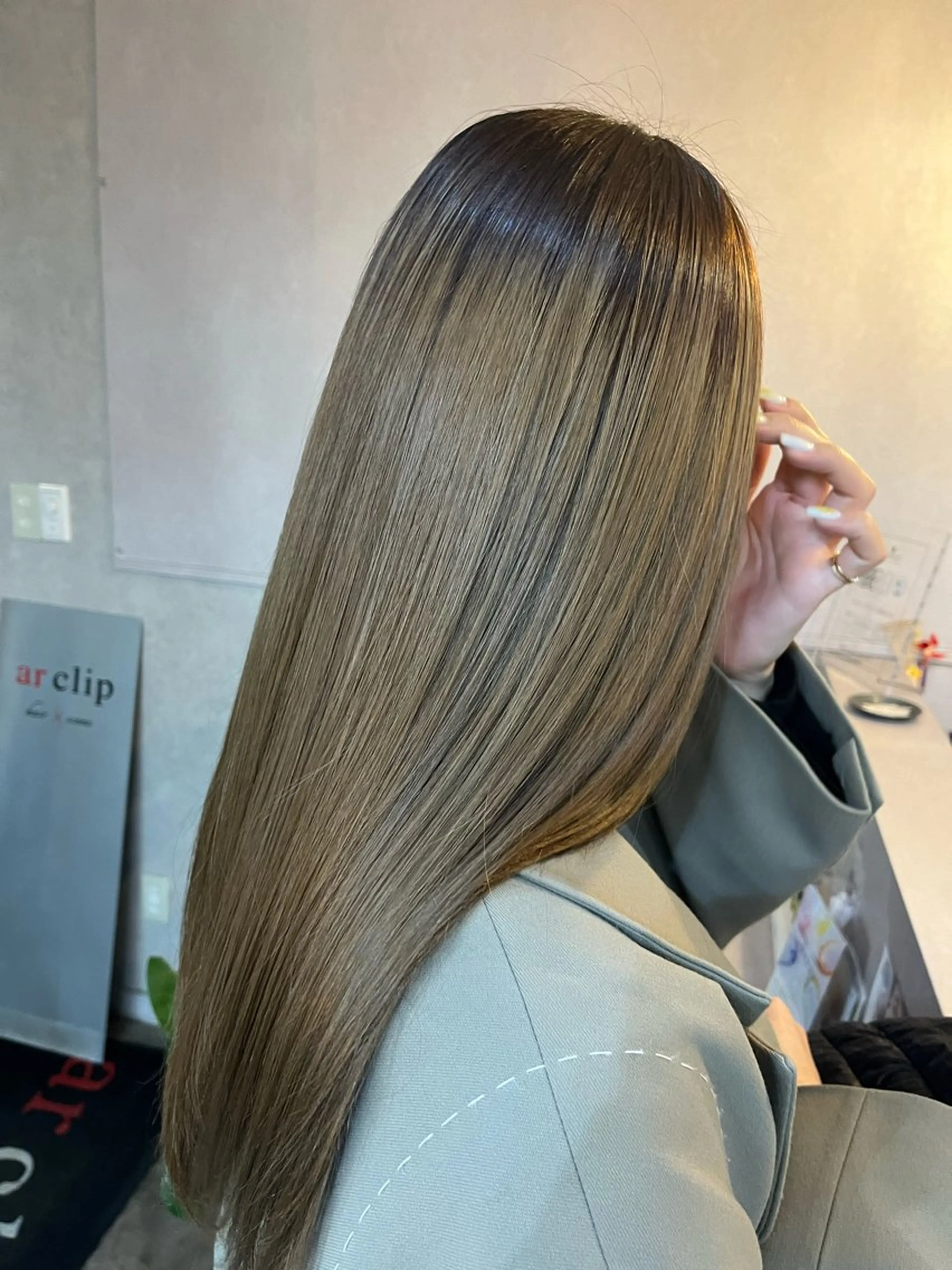 セミロング 髪質改善 トリートメント みほ/髪質改善/ モード/ニュアンスのヘアスタイル