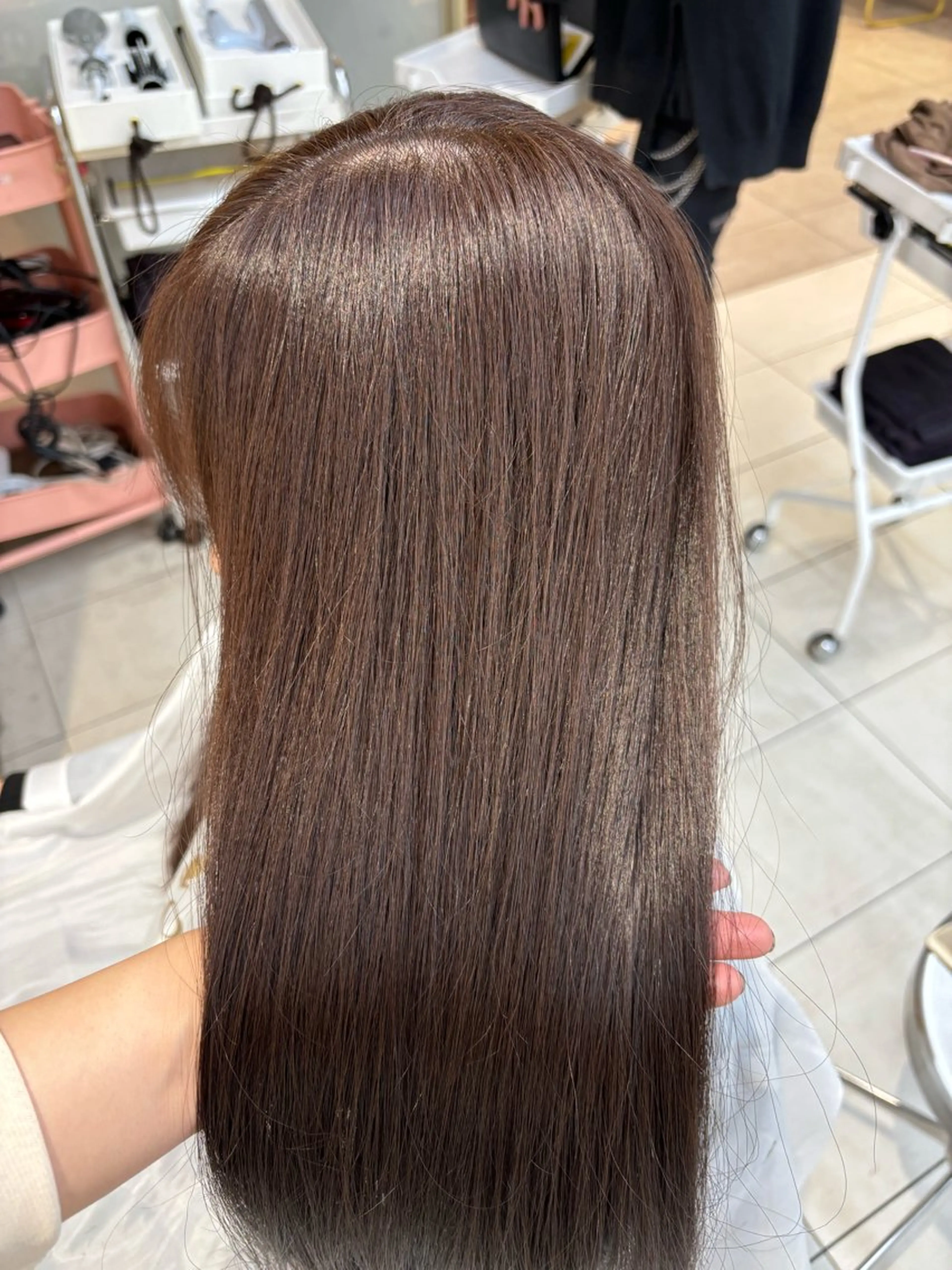 ロング 鈴木 彩莉のヘアスタイル