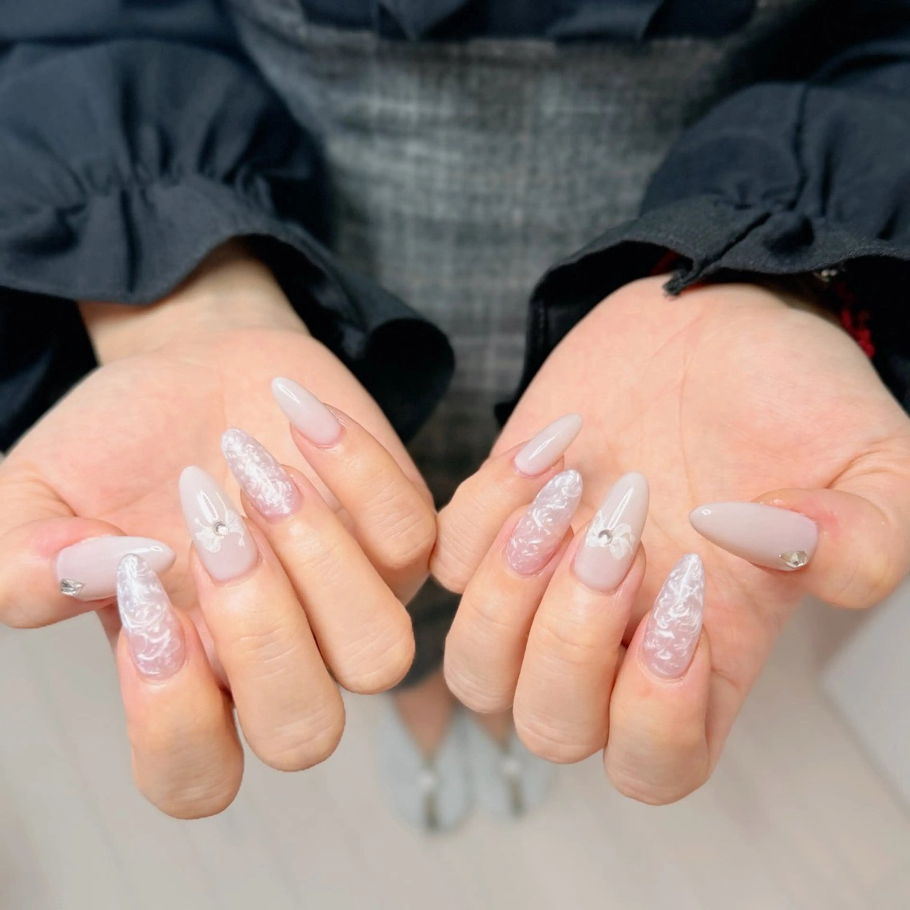 ネイル アートネイル オーロラネイル チークネイル フレンチネイル ガラスフレンチ ハンドネイル 🎀🎀YooLi Nail Salonのネイルデザイン