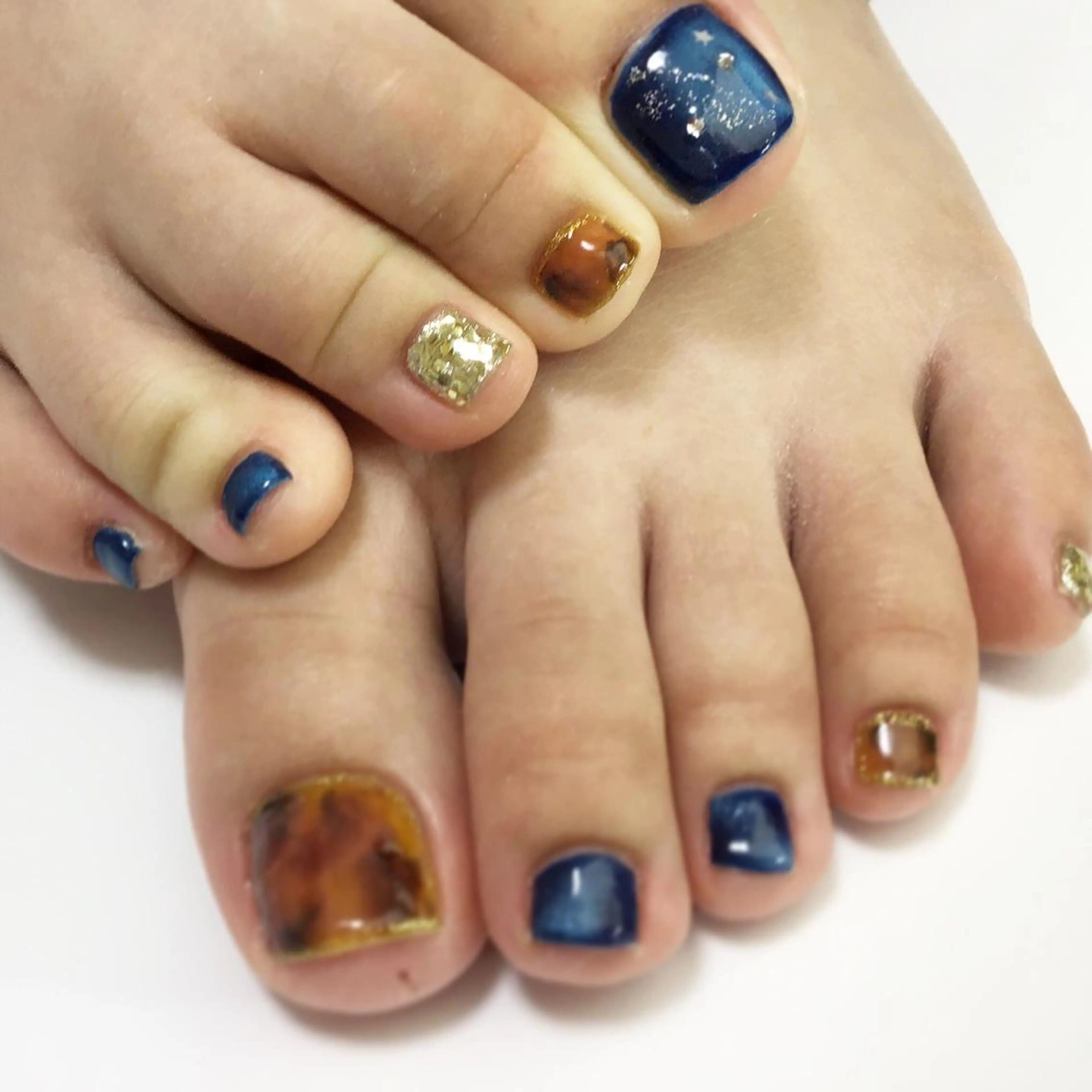 ネイル べっ甲ネイル マグネットネイル フットネイル gui amichanのネイルデザイン