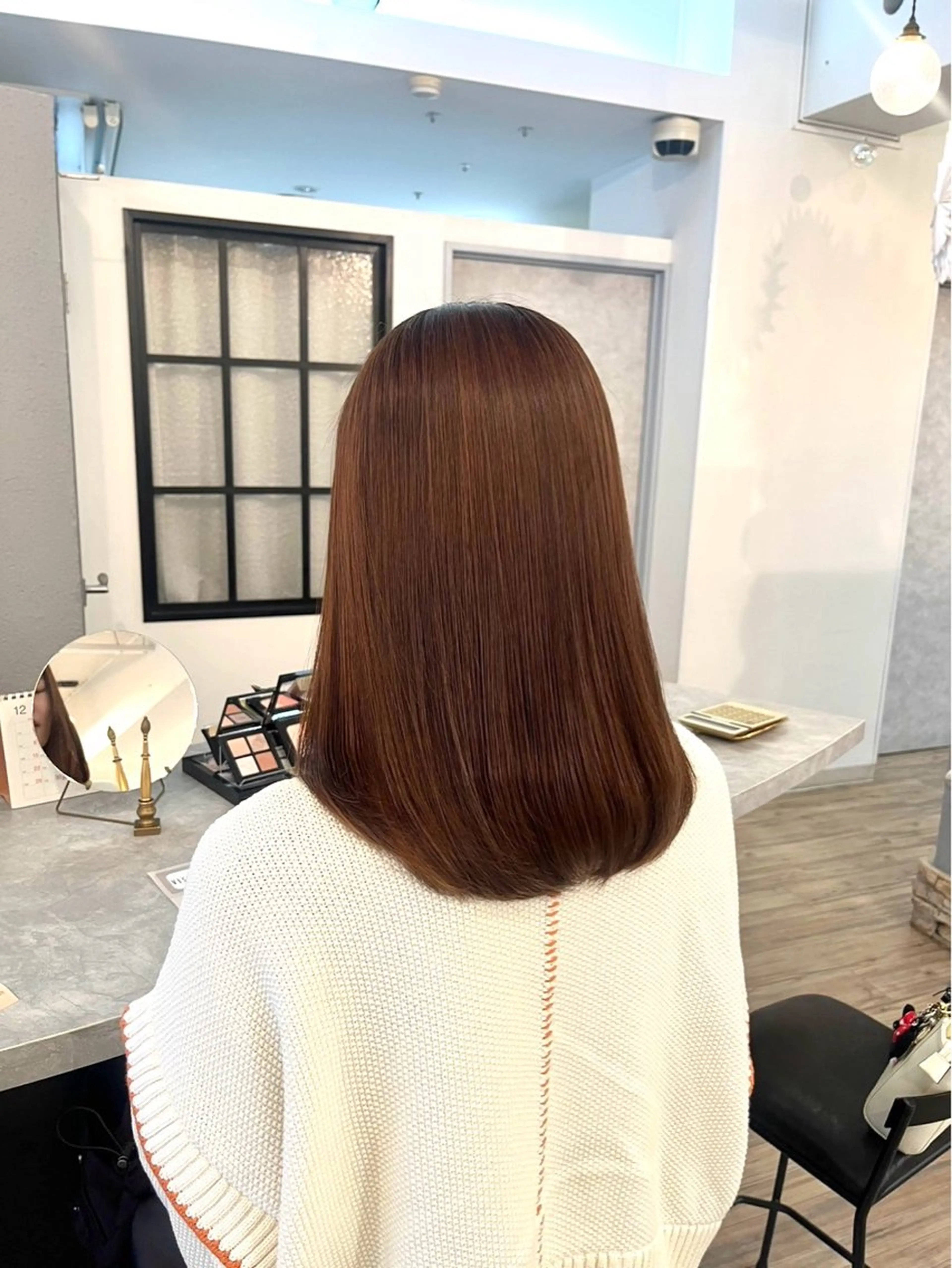 ミディアム パーマ 髪質改善 縮毛矯正 VISAGE ba.sk 金子詩帆のヘアスタイル