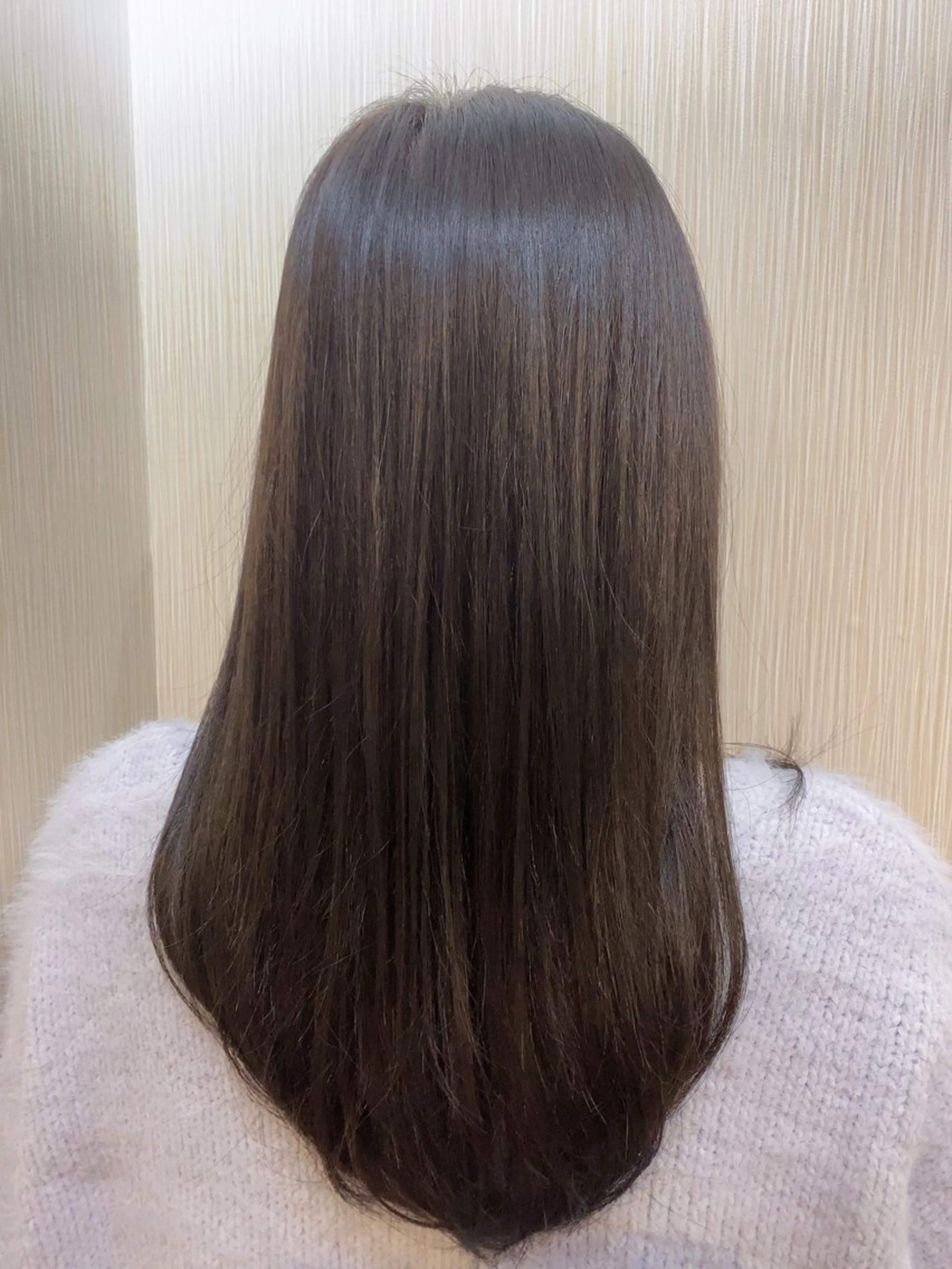 カット＋縮毛矯正（仕上げスタイリング付き）前髪のみでもOK女性男性OKの写真