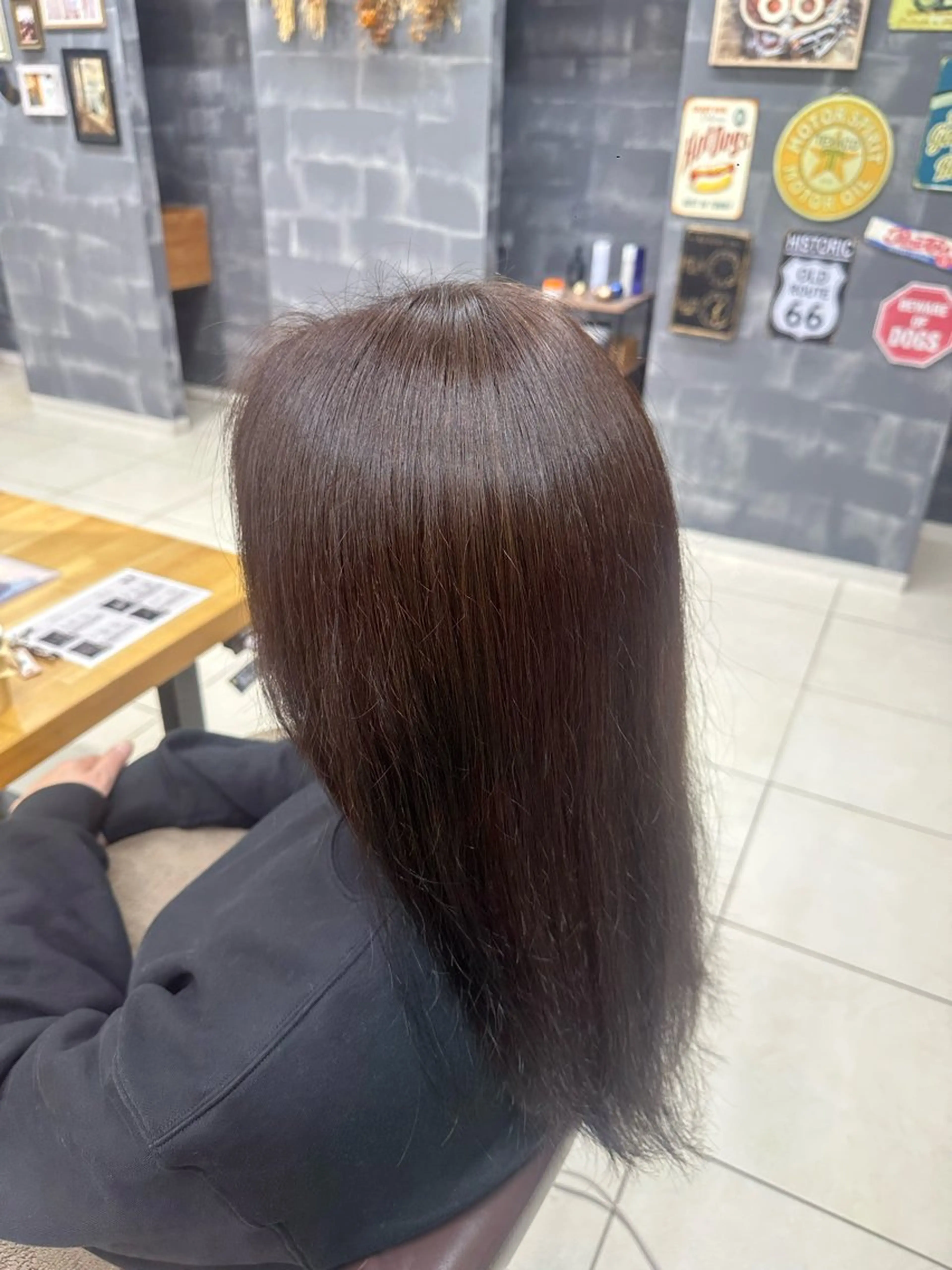 セミロング カラー ブラウンカラー Laulu 佐藤壮也のヘアスタイル