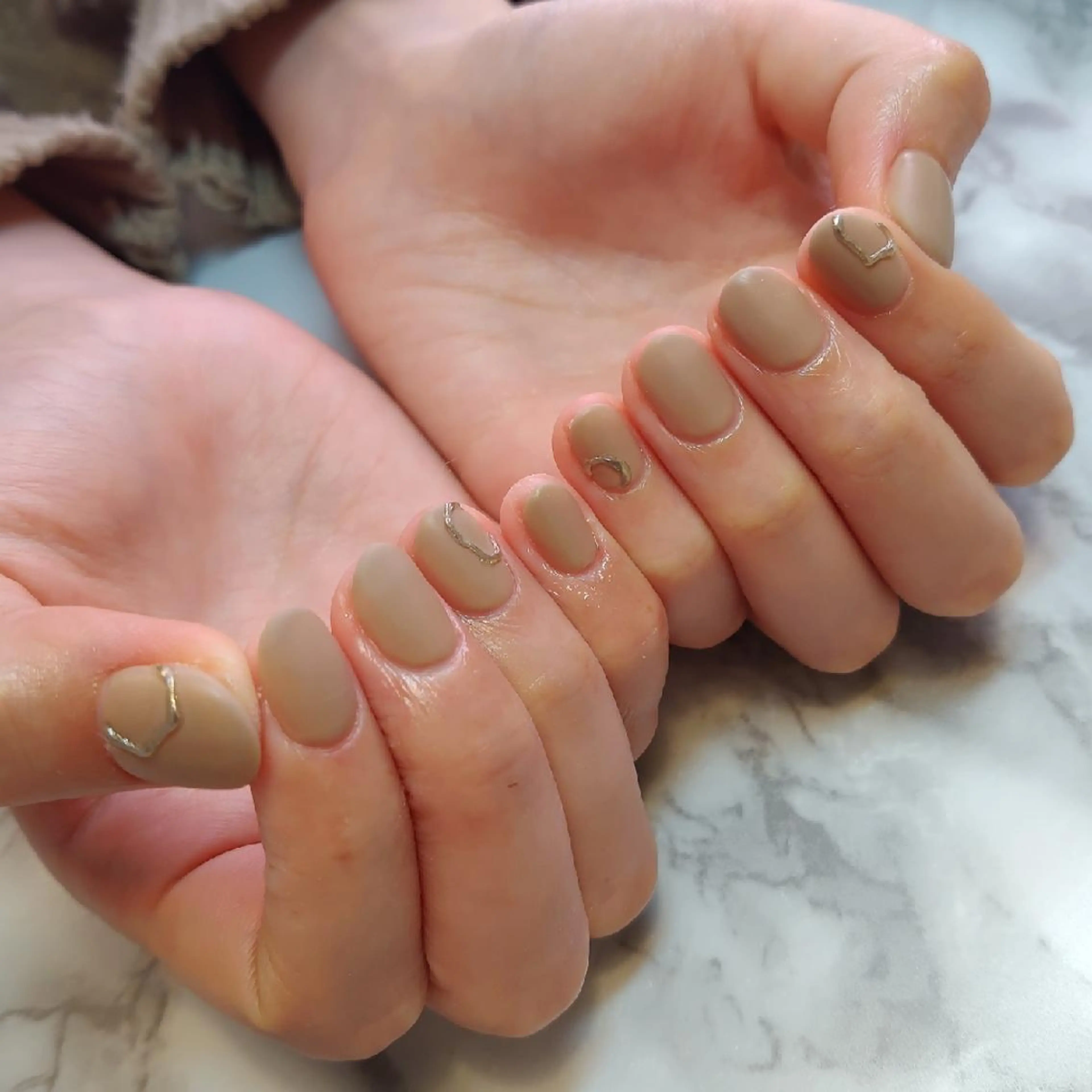 ネイル ジェヌインネイル 河内のネイルデザイン