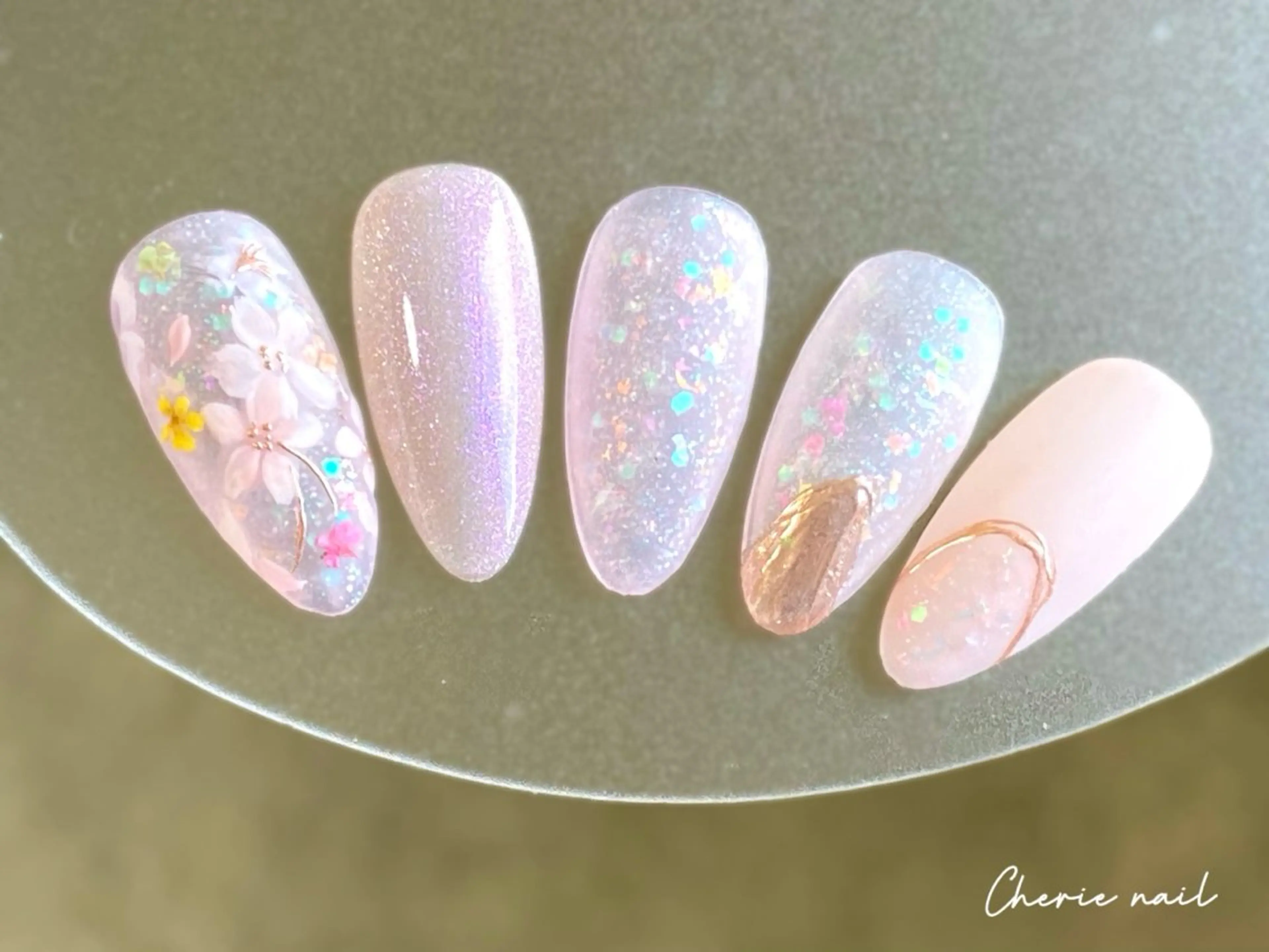 ネイル 桜ネイル フラワーネイル ジェルネイル マグネットネイル ミラーネイル Cherienail yunaのネイルデザイン
