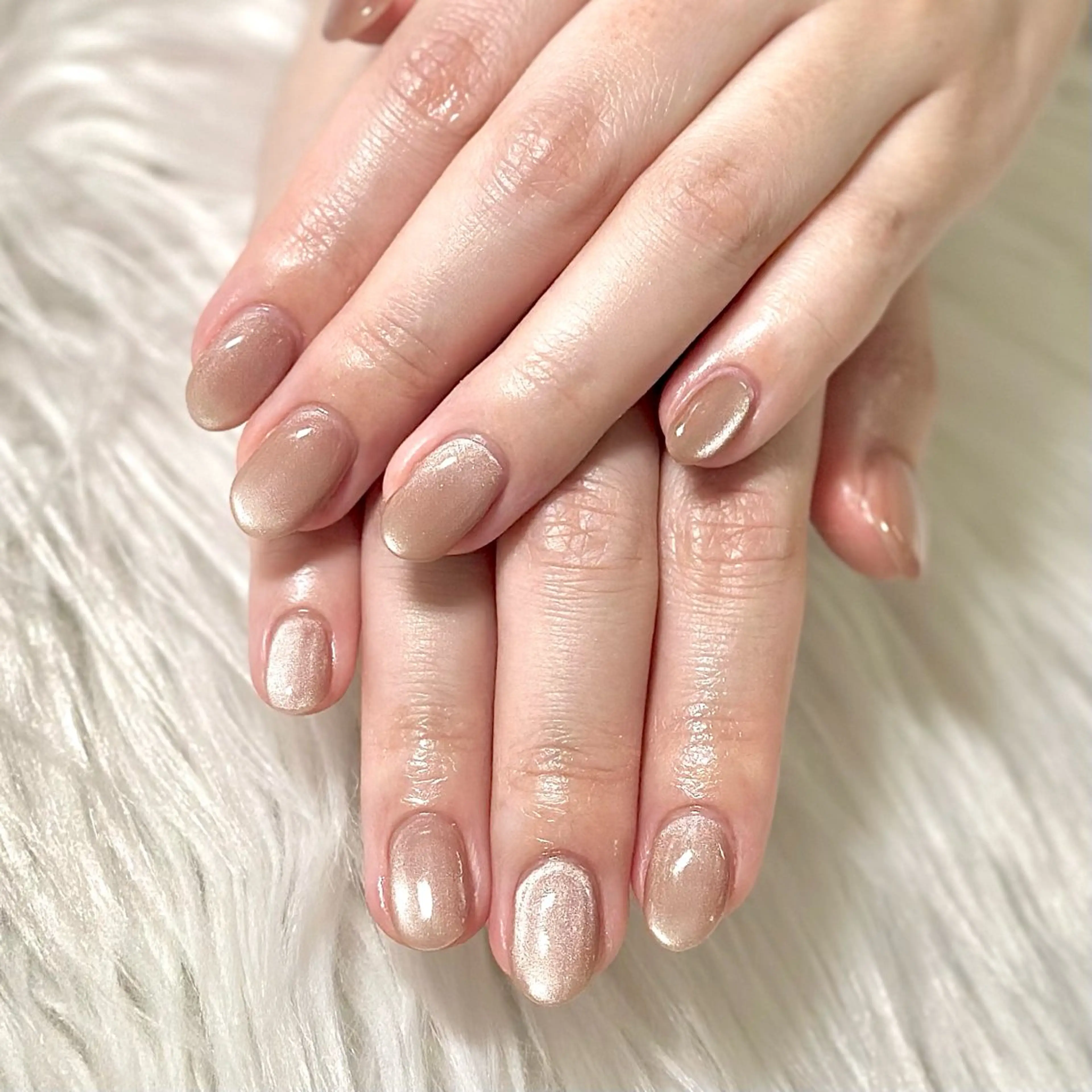 ネイル マグネットネイル ハンドネイル 日野店スタッフ Reina.Sのネイルデザイン