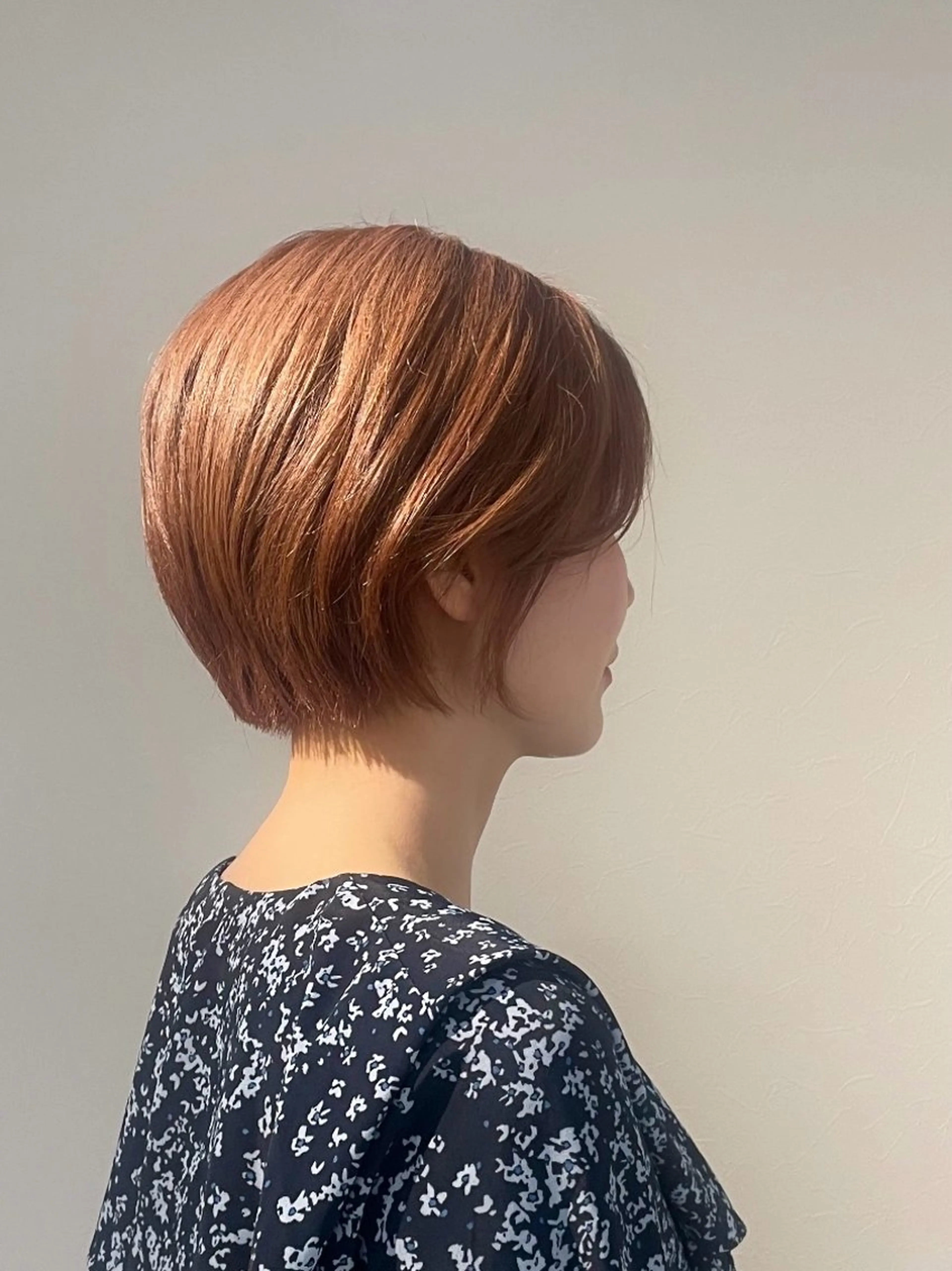 ショート カラー ショートボブ ベージュカラー ダブルカラー ピンクカラー ピンクベージュ 本町／美容室 yamamotoのヘアスタイル