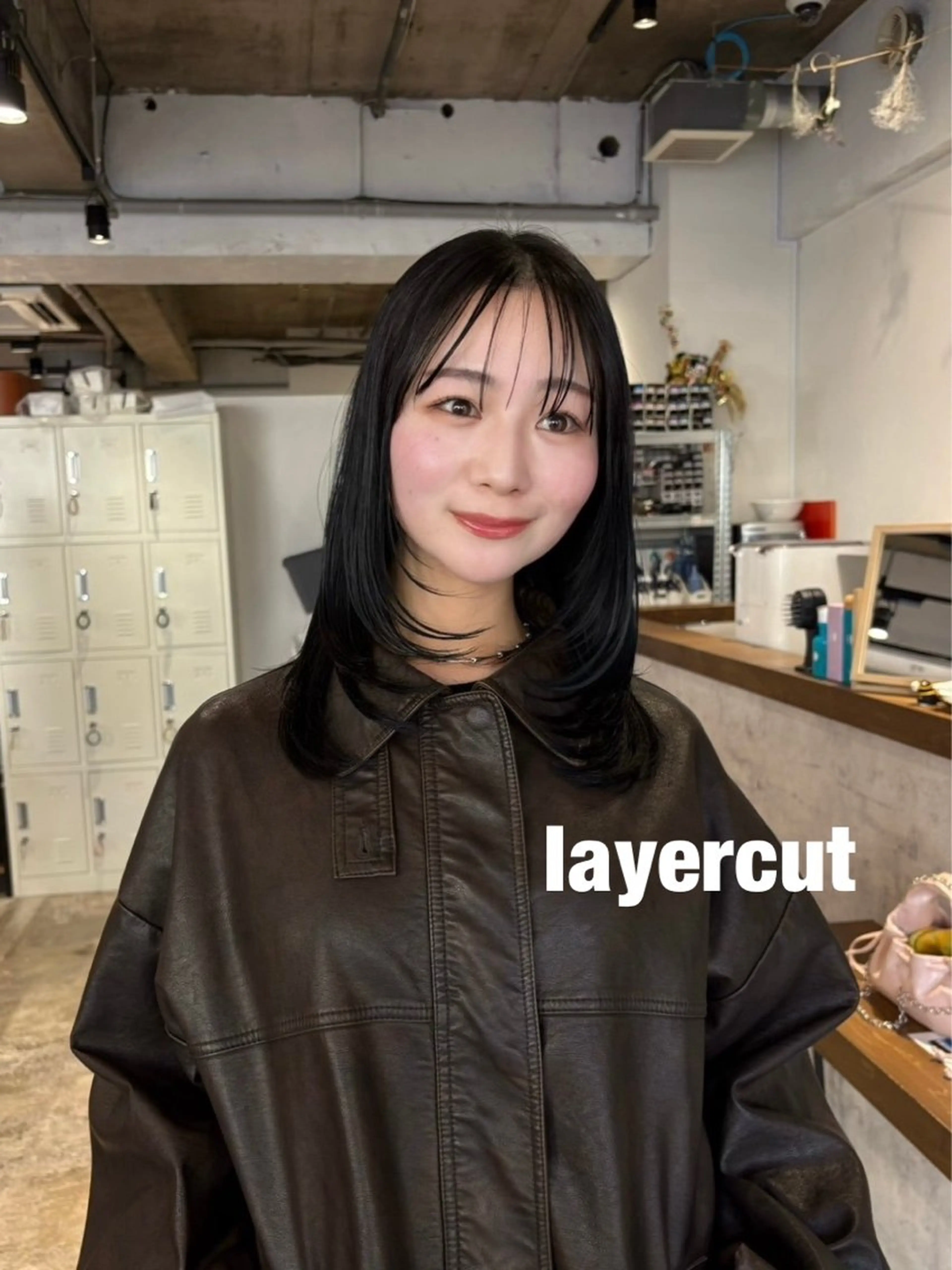 ミディアム カラー 顔まわりレイヤー 顔周りカット レイヤーカット カット ヘアカラー トリートメント 落合　眺 (オチアイ　ノゾミ)のヘアスタイル