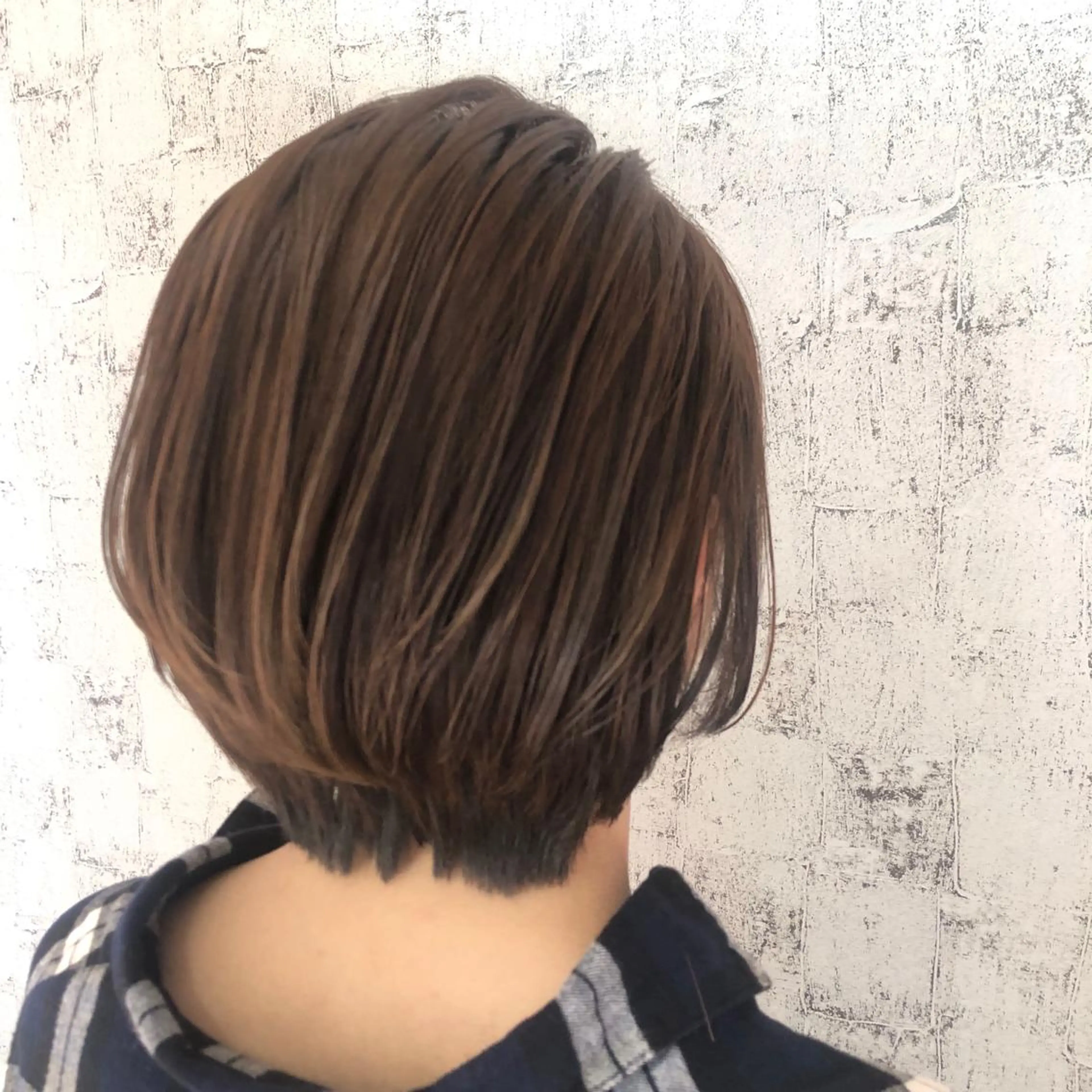 ショート カラー イルミナカラー 小顔レイヤー/ ベージュ🤍Rieのヘアスタイル