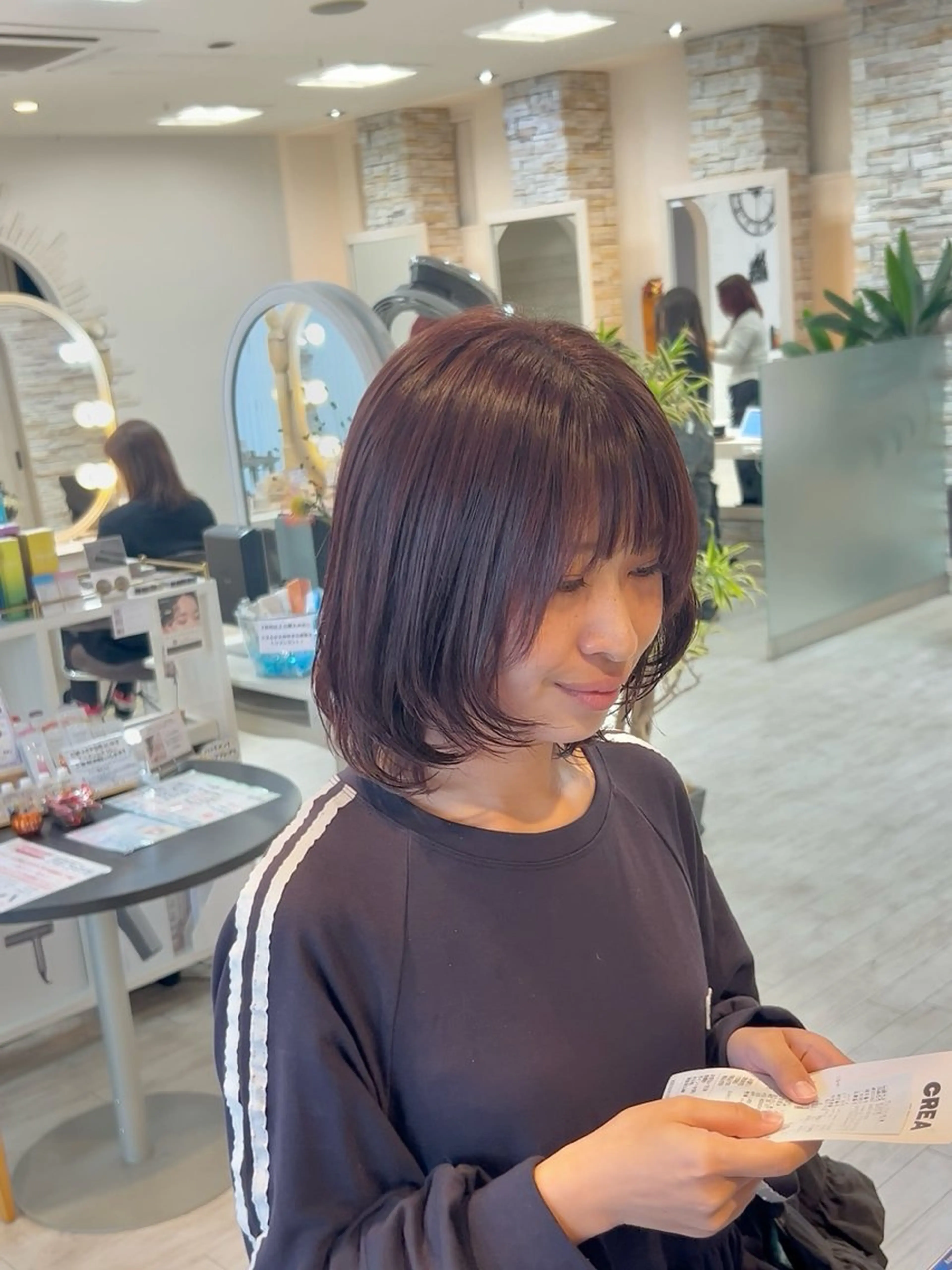 ショート くびれヘア 韓国風ヘア レイヤーカット 小顔カット カット やまもと ほなみのヘアスタイル