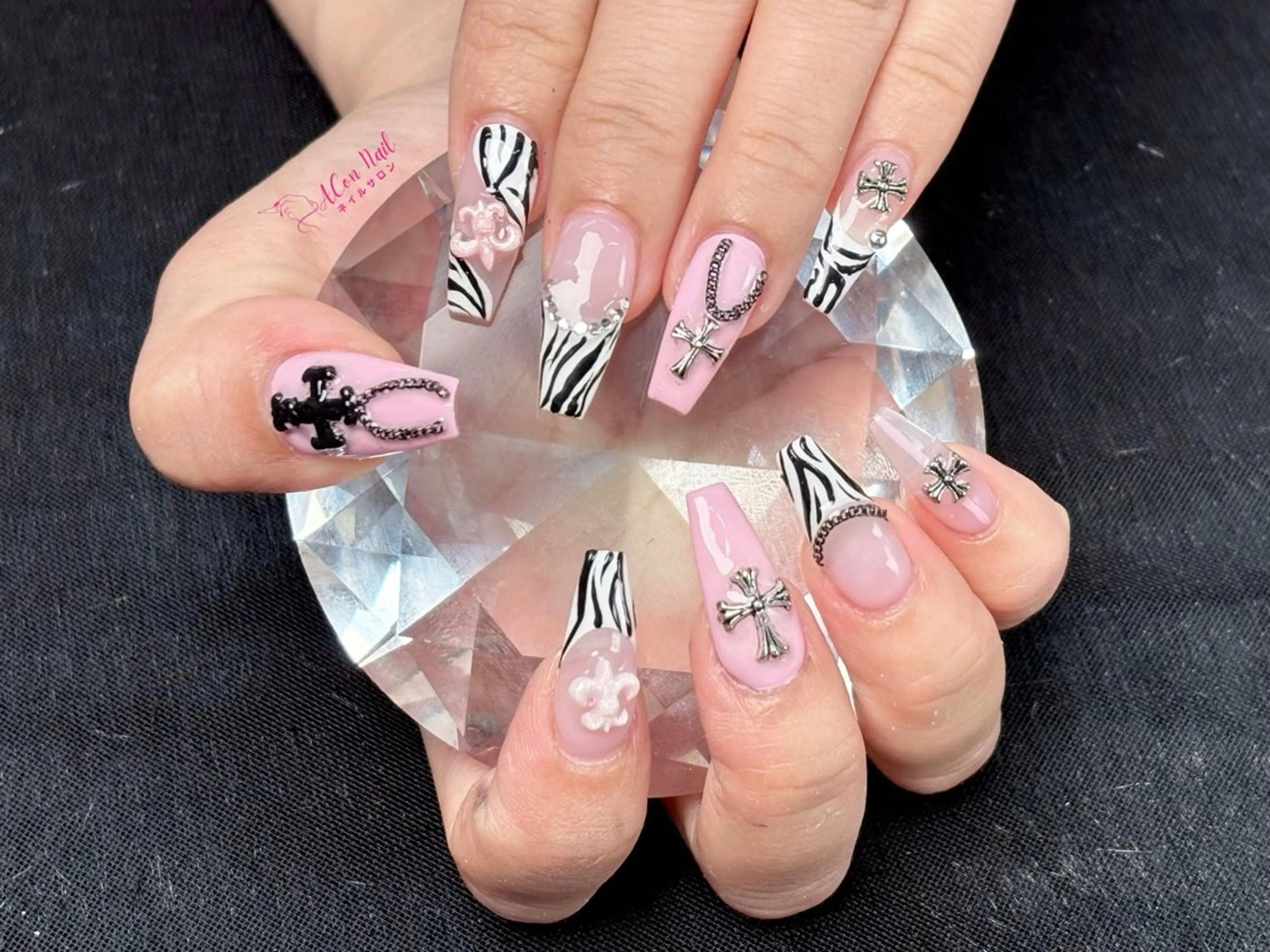 ネイル 桜ネイル 長さ出し フラワーネイル フレンチネイル ジェルネイル ハンドネイル ACon NailSalonのネイルデザイン