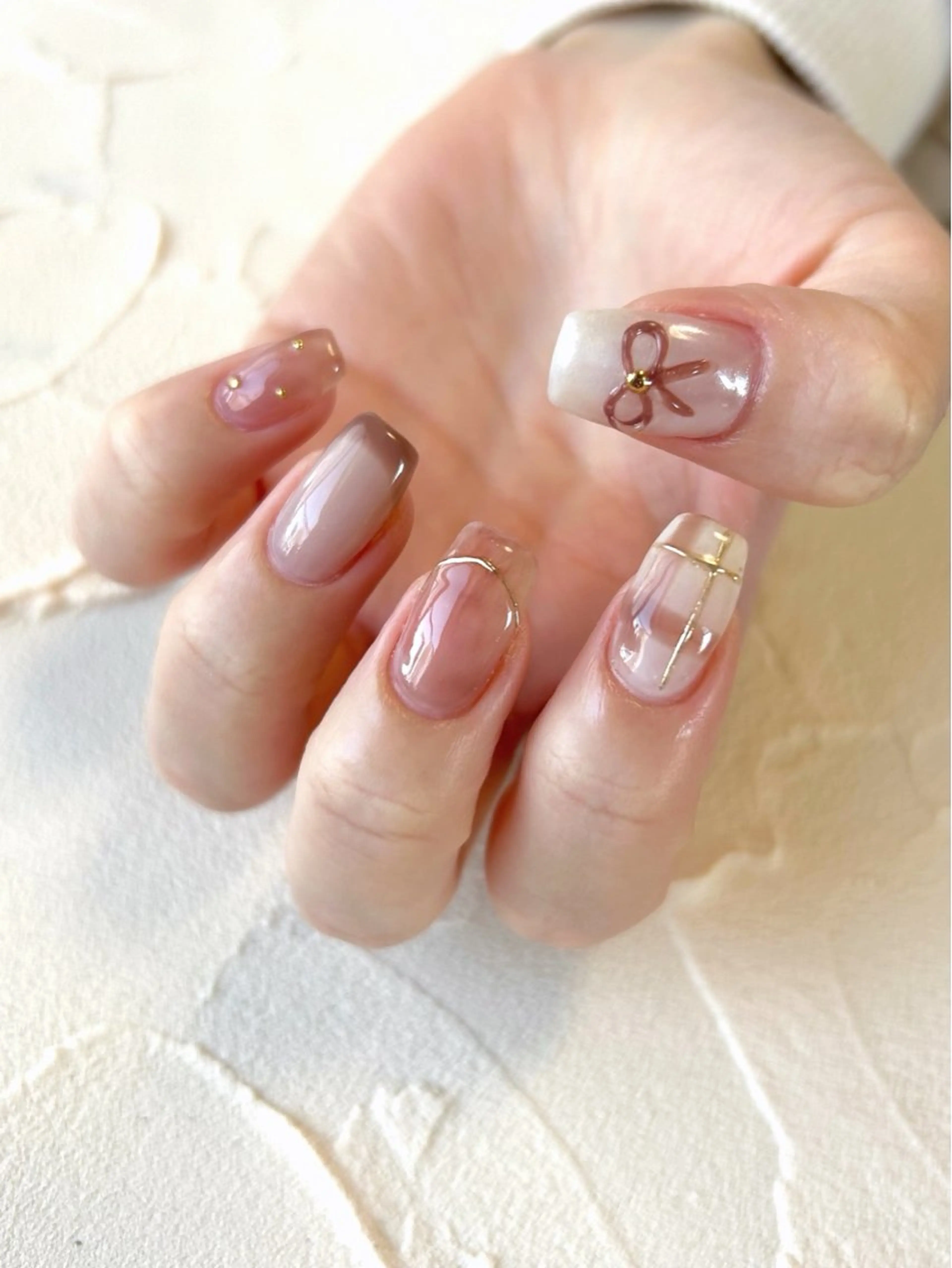 ミディアム pllia beautyのネイルデザイン