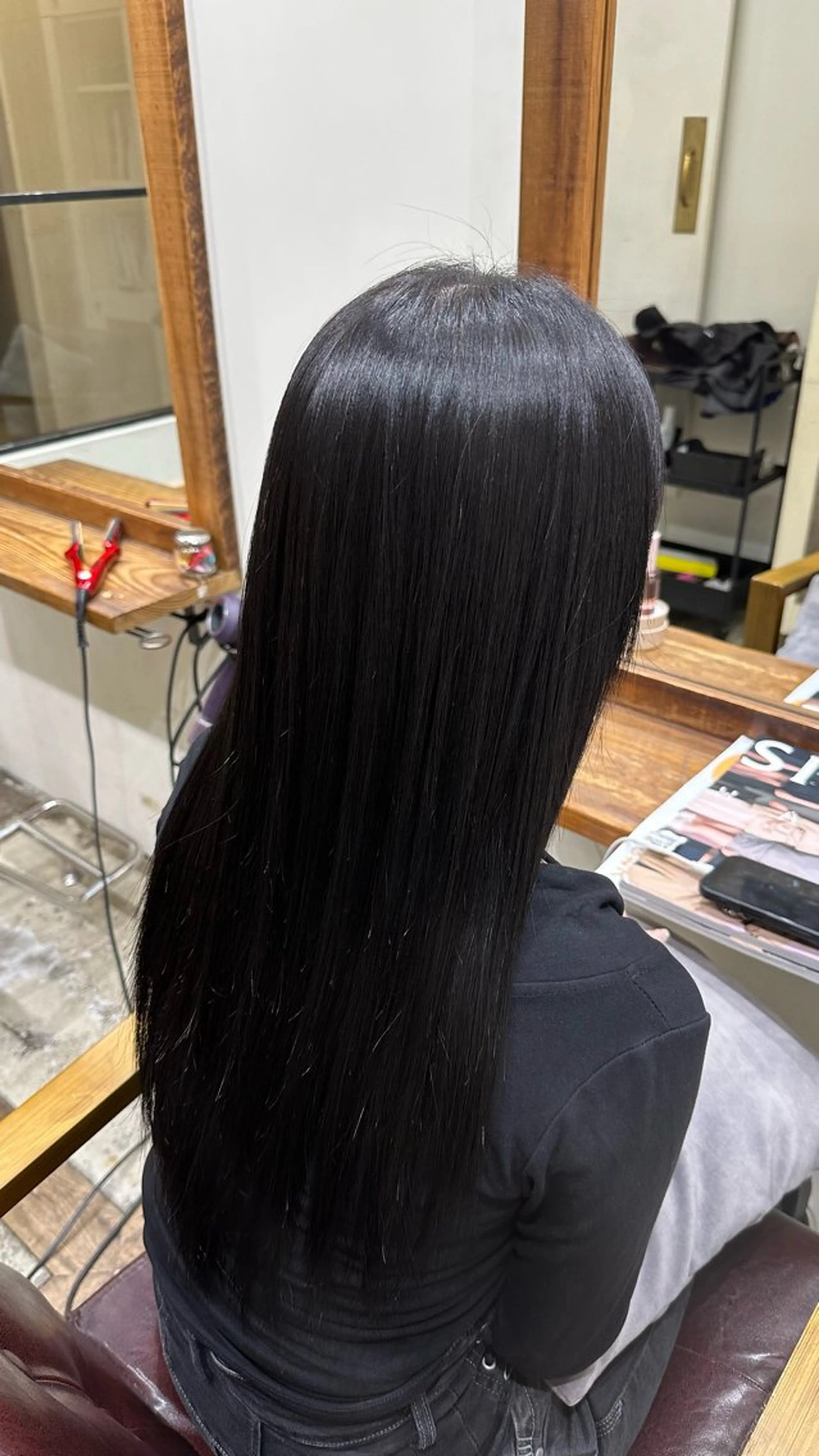ロング ヘアカラー 新屋敷 拓大のヘアスタイル