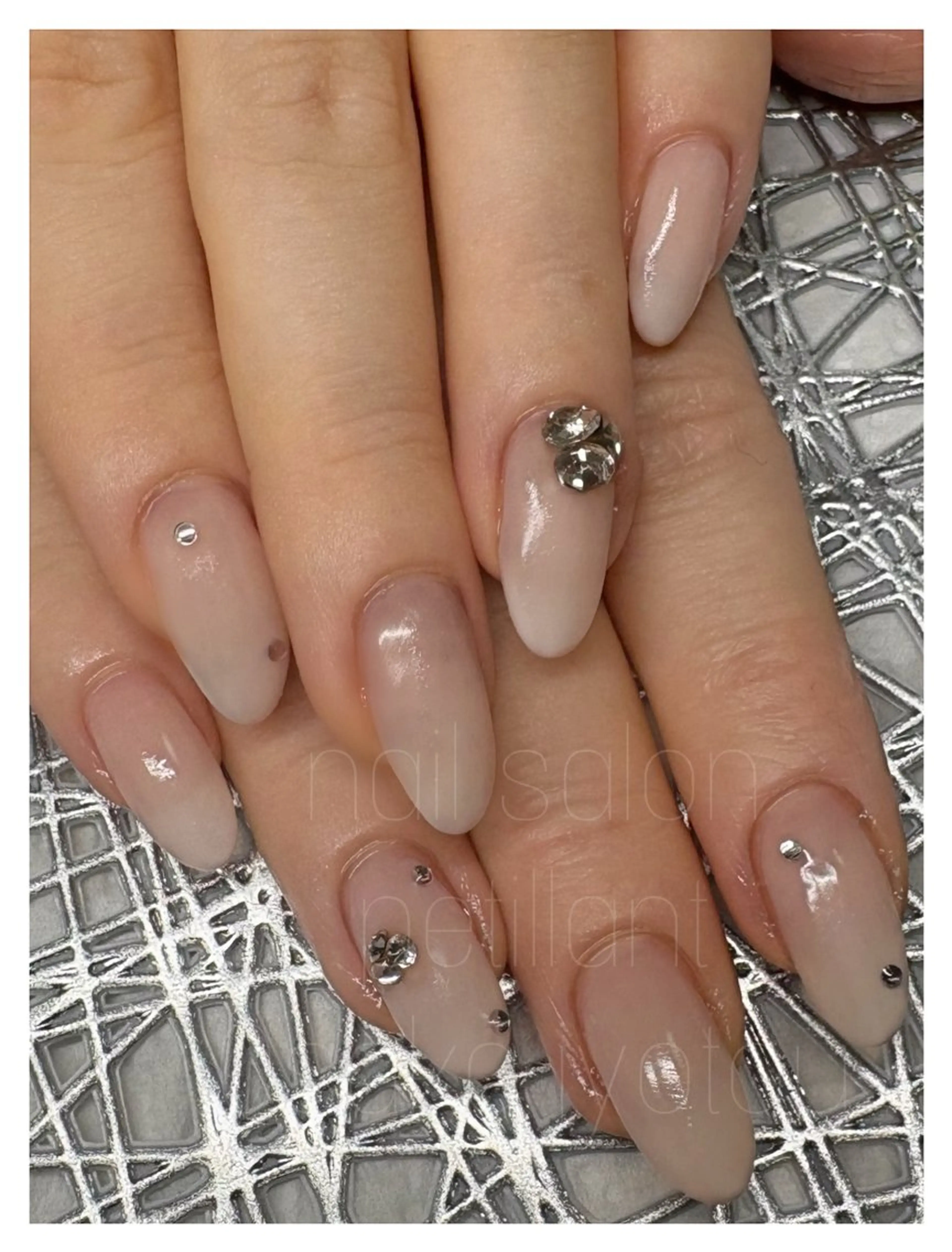 ネイル アートネイル 入学式 フットネイル ホワイト nail salon petillantのネイルデザイン
