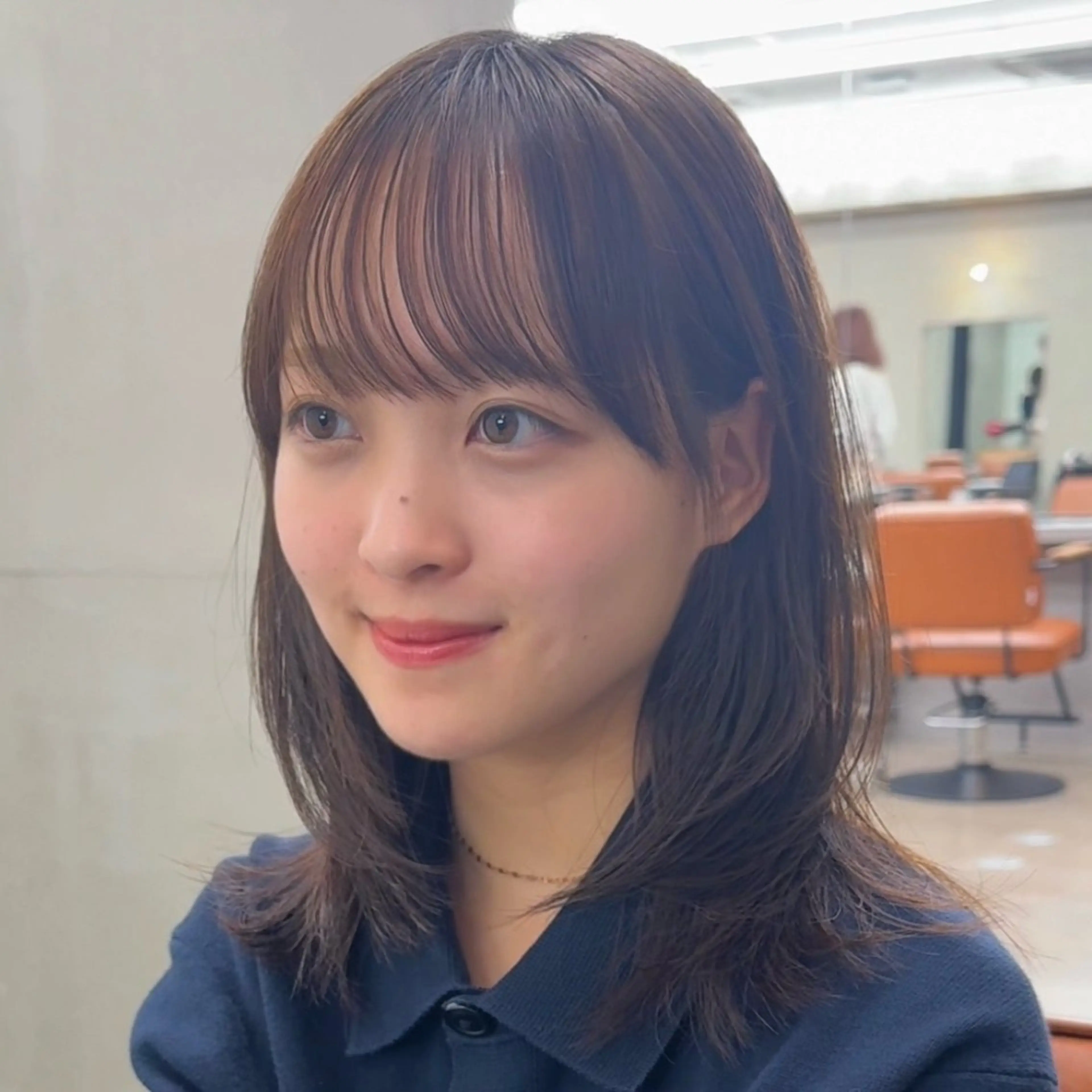 ミディアム カラー 顔周りカット サイドバング 柔らかいレイヤー🌿 大人ヘア/みっきーのヘアスタイル