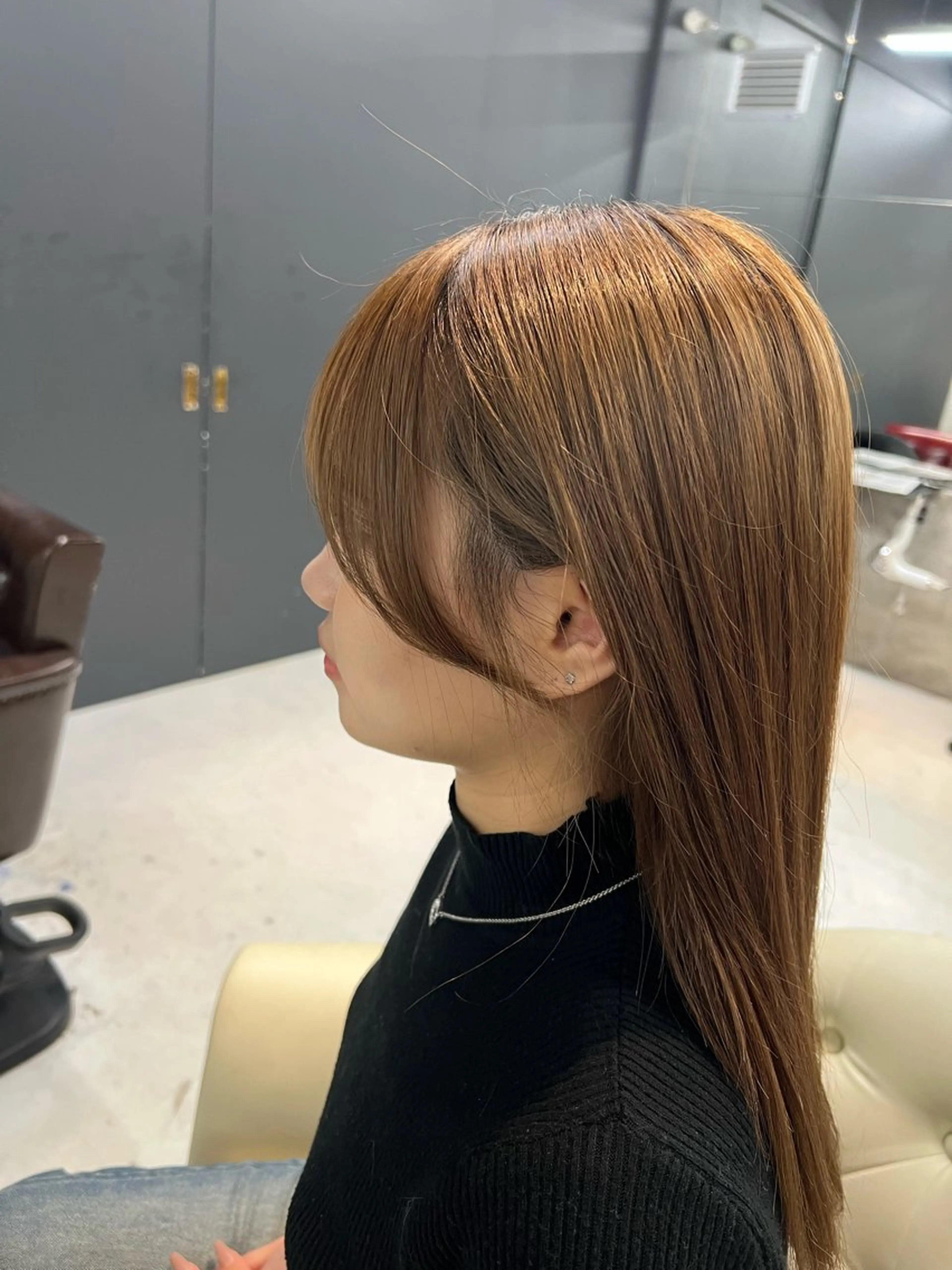 ミディアム 吉安 里菜歩のヘアスタイル