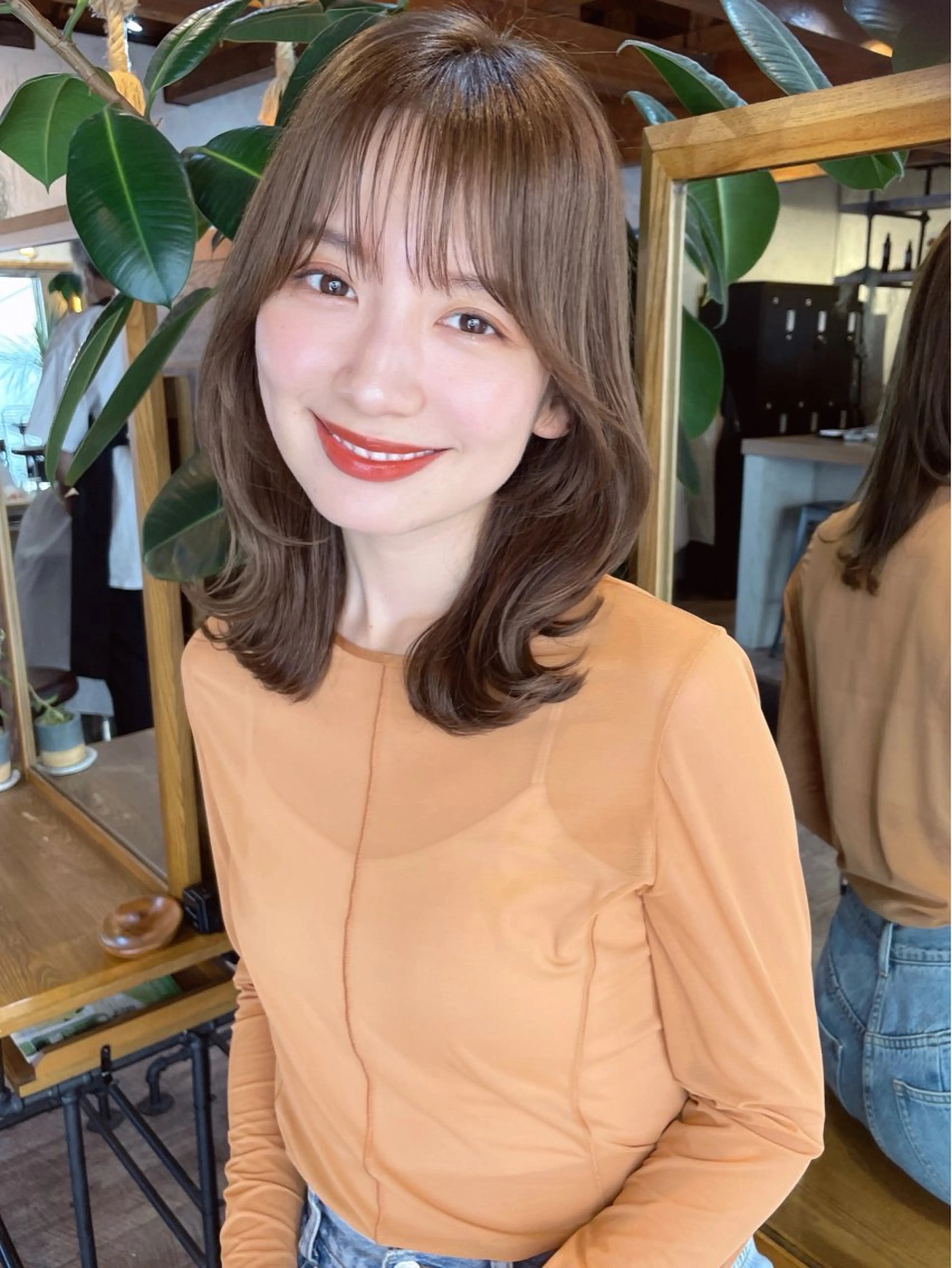 ミディアム カラー カット ヘアカラー 結べるレイヤーボブ くびれLady表参道のヘアスタイル