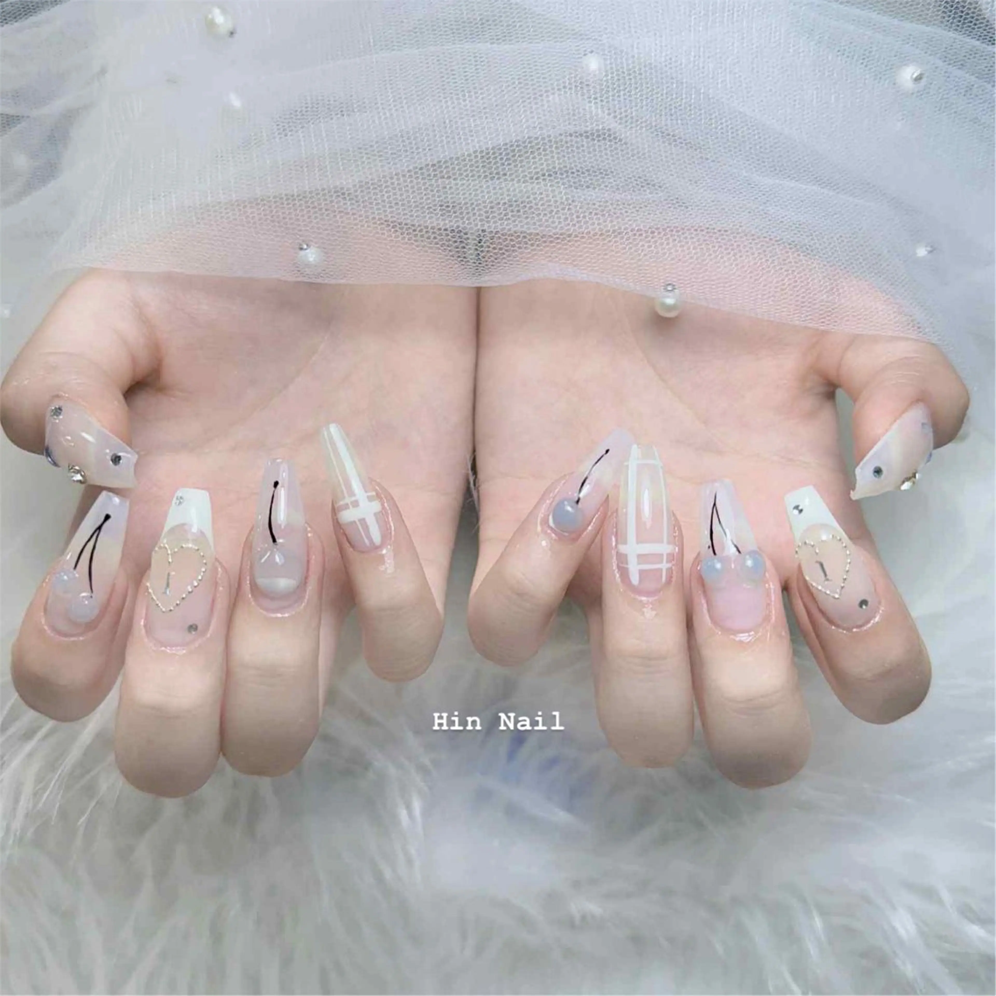 ネイル ハンドネイル HIN NAILのネイルデザイン
