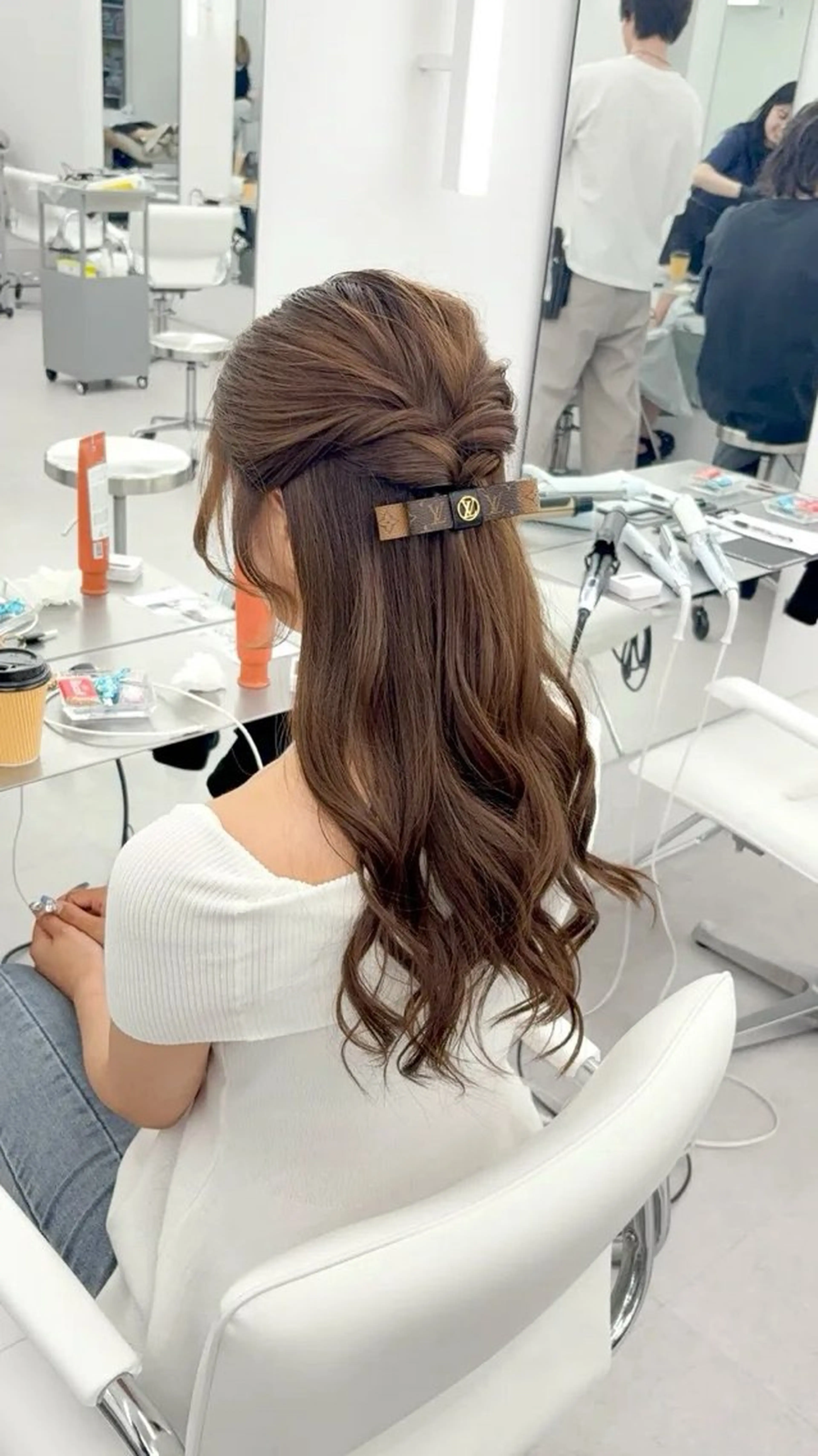 ロング カラー ヘアアレンジ ハーフアップ ヘアセット 韓国ヘア/レイヤー/ 顔まわり足立遥奈のヘアスタイル