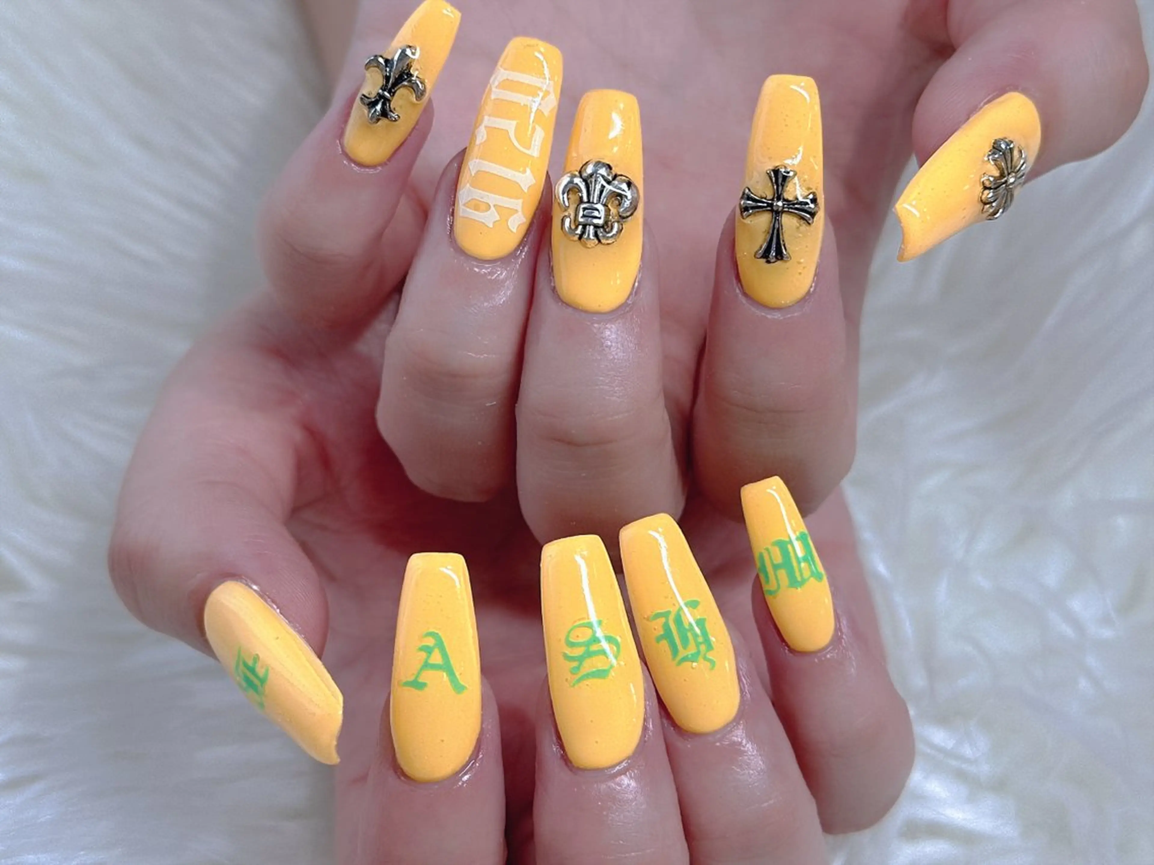 ネイル エムズ エムズのマツエク・マツパデザイン