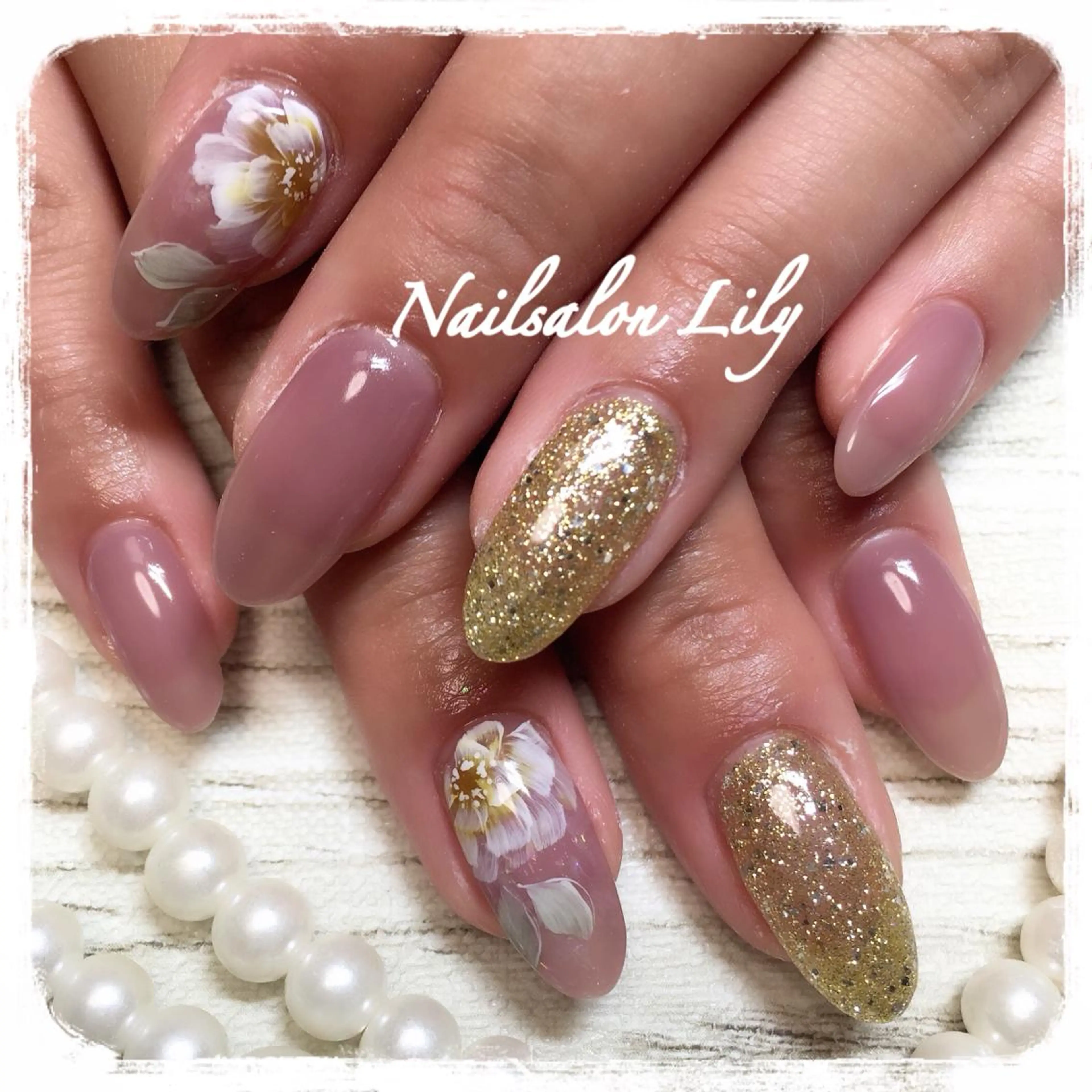 ネイル フラワーネイル ハンドネイル Lily*nail 🌻Mii🌻のネイルデザイン
