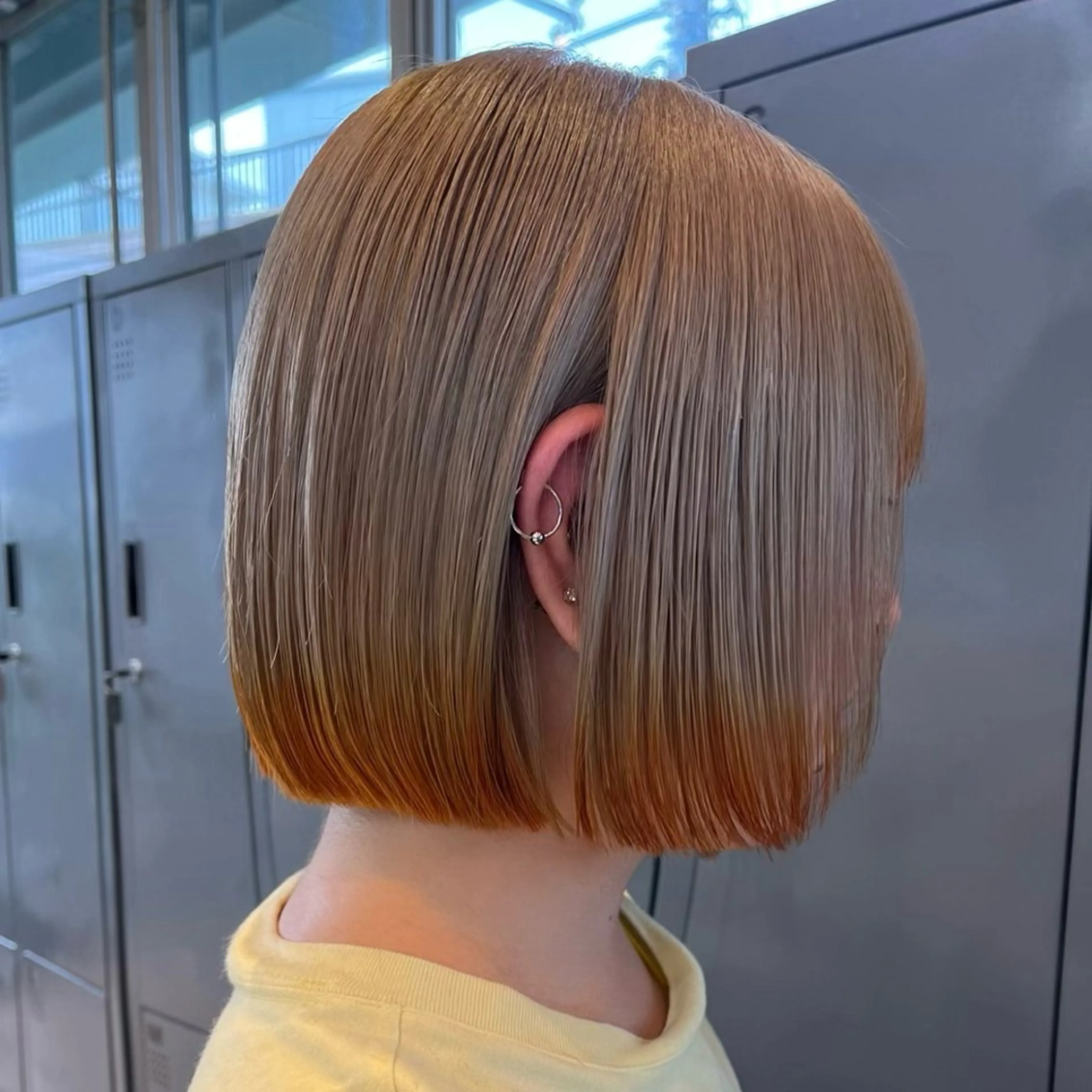 ショート カラー ヘアアレンジ ヘアカラー トリートメント ボブハイトーン🦖 デザインMAMIのヘアスタイル