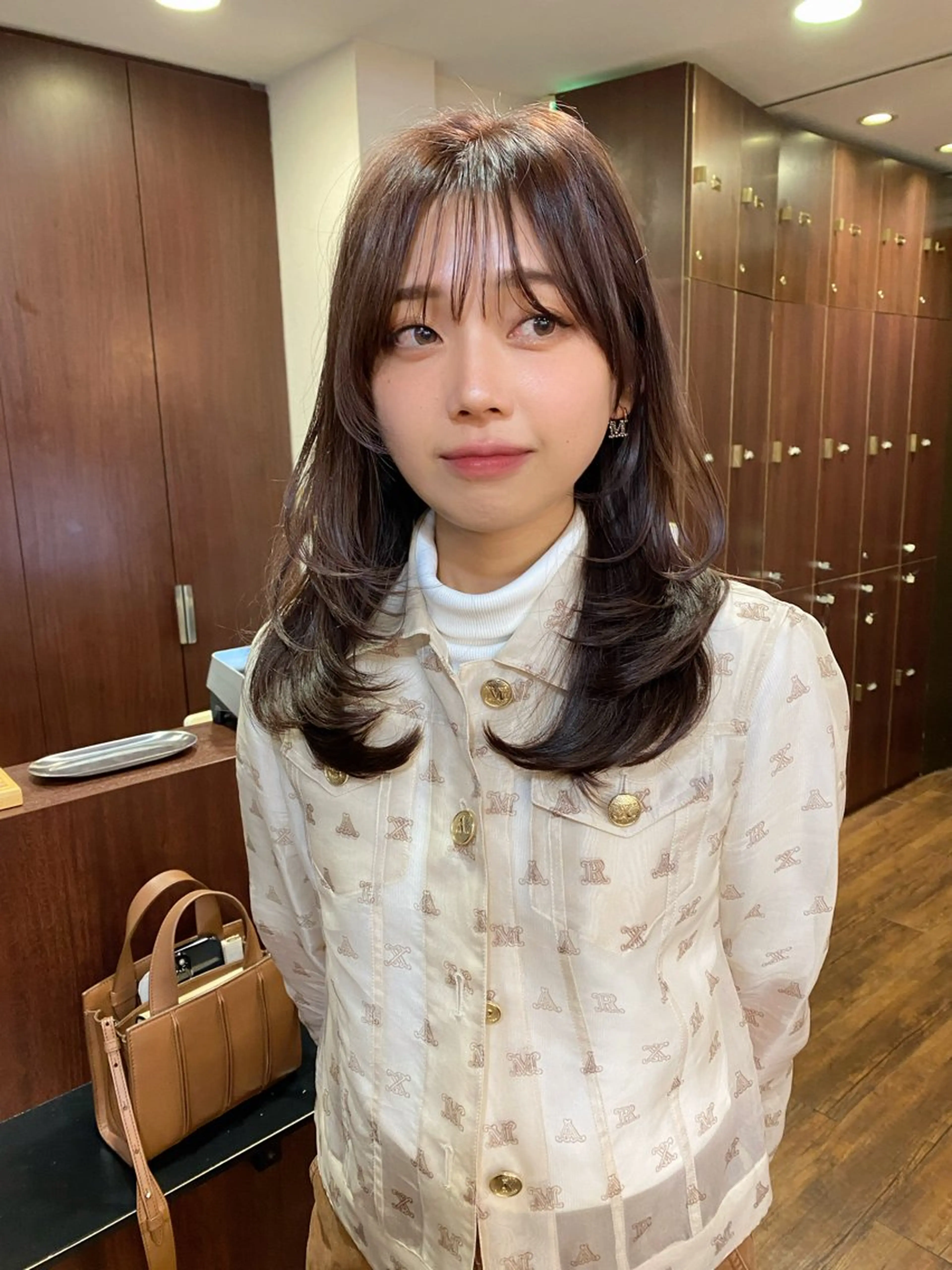 セミロング カラー 似合わせレイヤー 🇰🇷荒木洋文のヘアスタイル