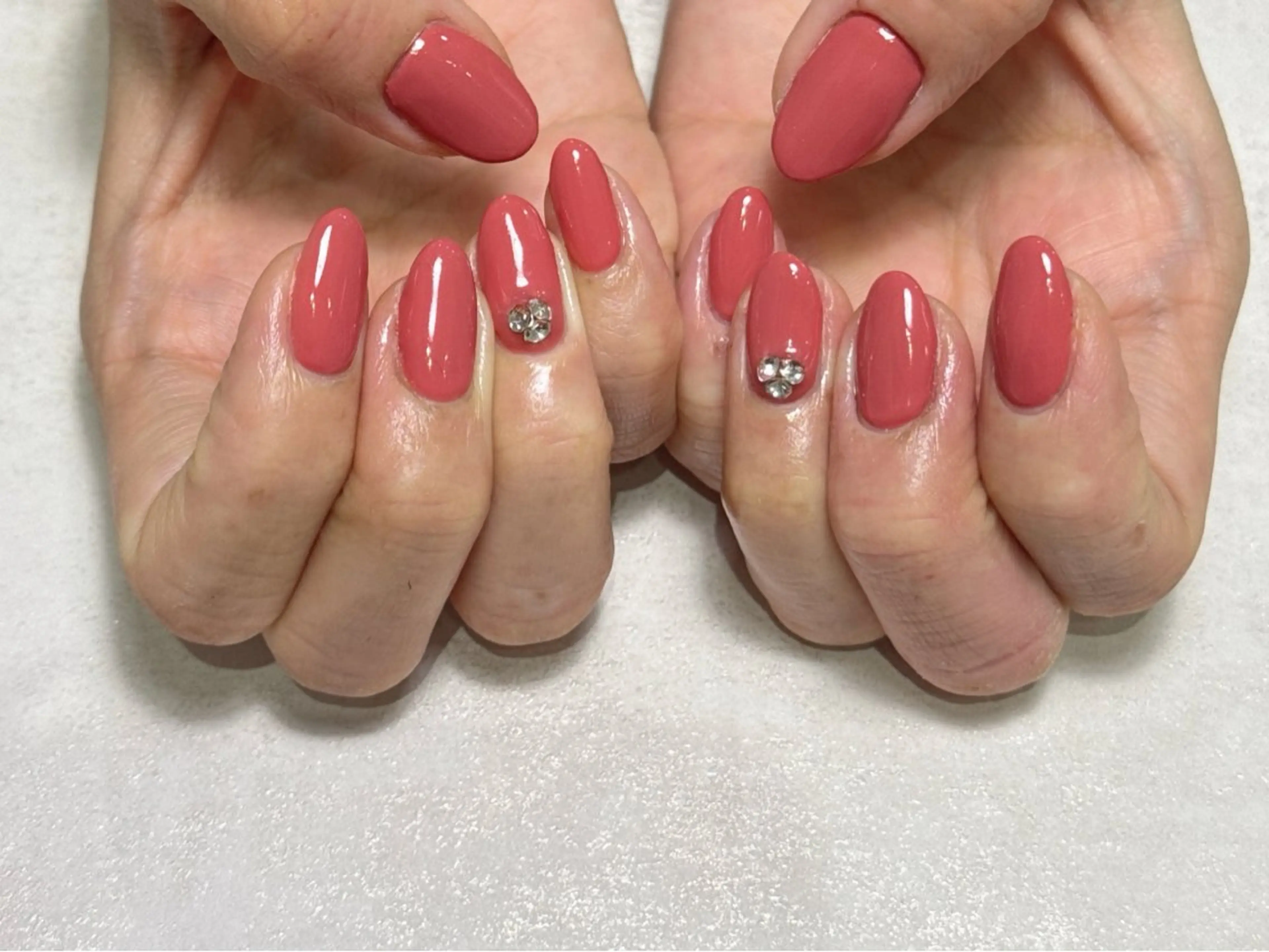 ネイル ワンカラーネイル Li-fra MIZUKIのネイルデザイン