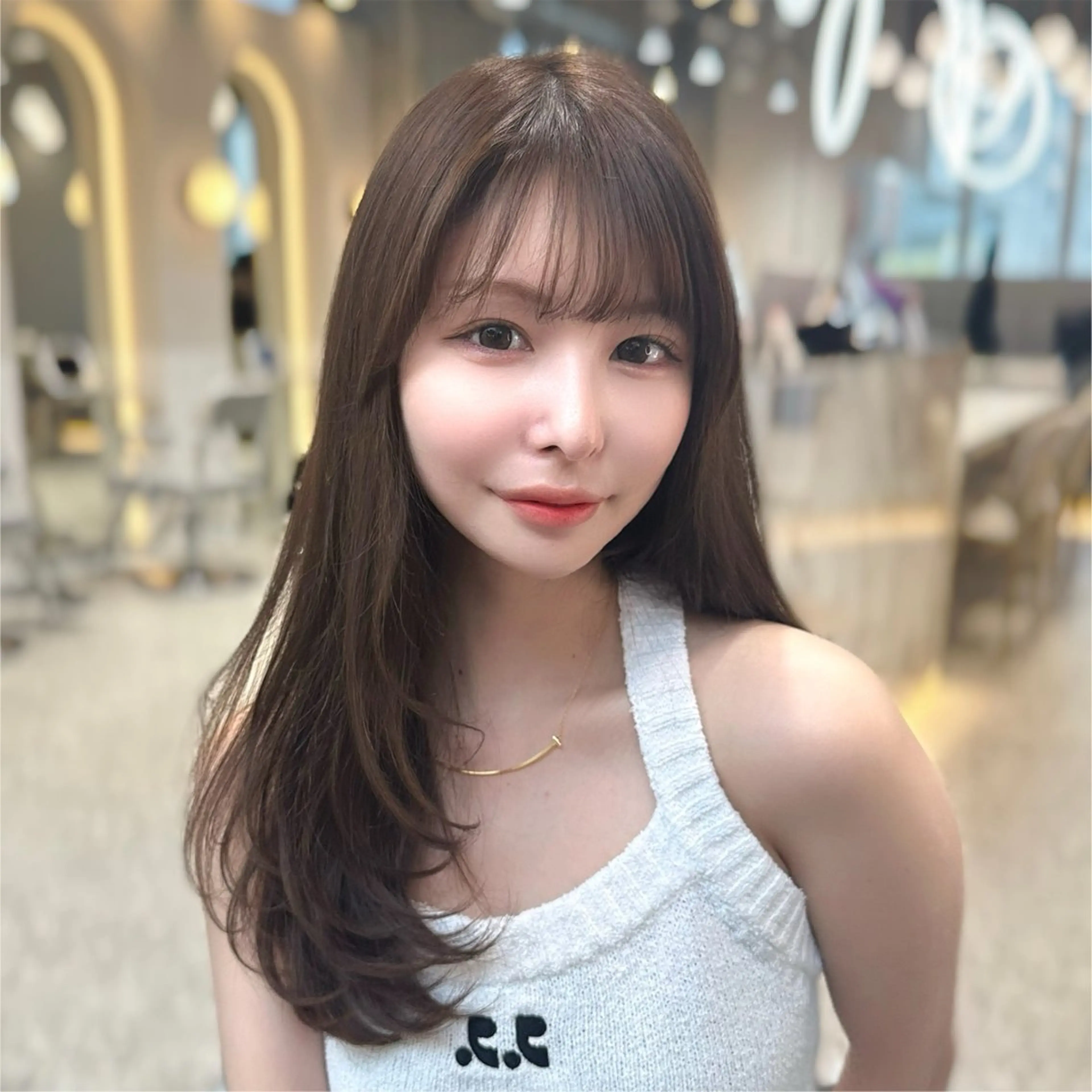 セミロング カラー 新宿/韓国風レイヤー 髪質改善/渋谷直樹のヘアスタイル