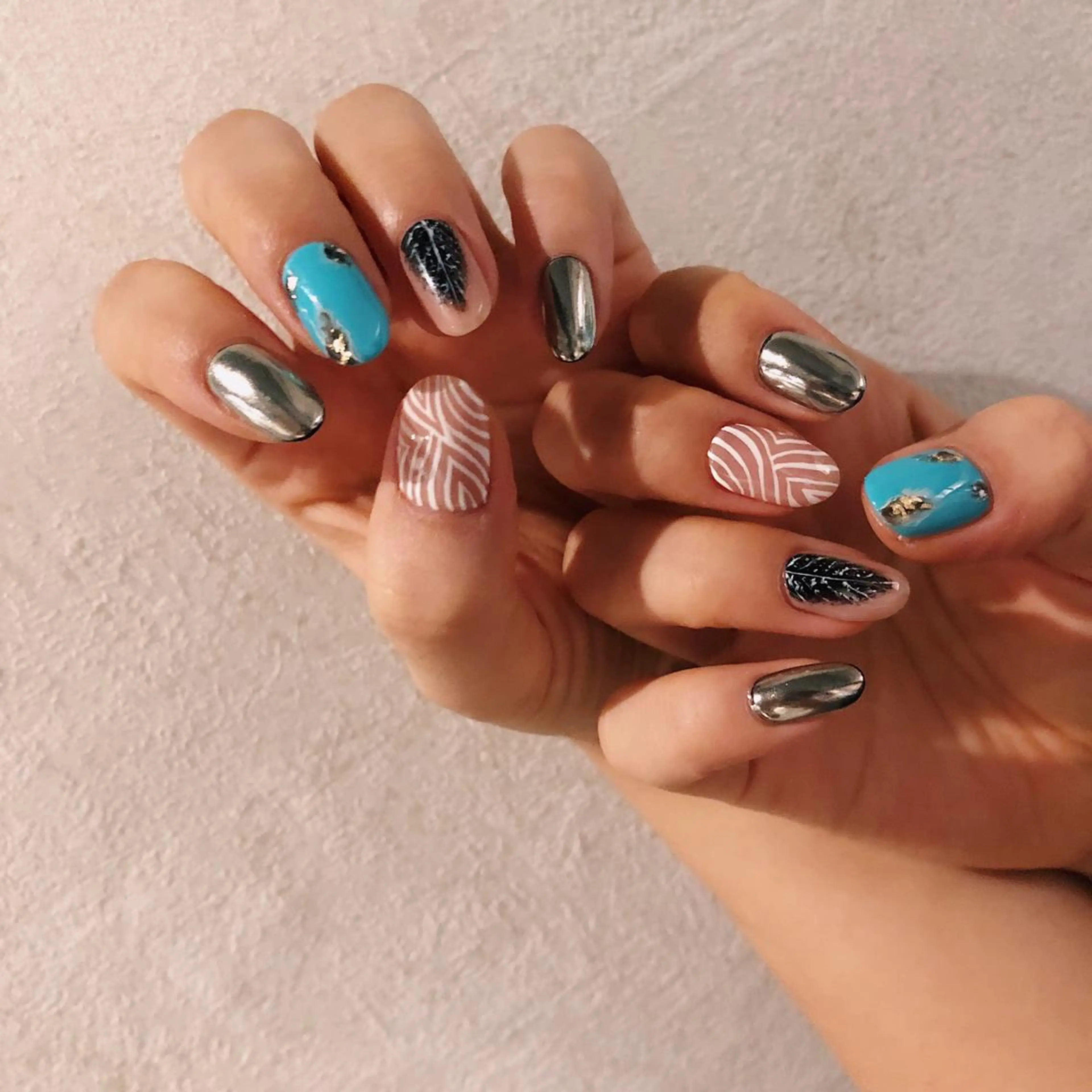 ネイル ハンドネイル 🌞💜 KAORI 🌴のネイルデザイン