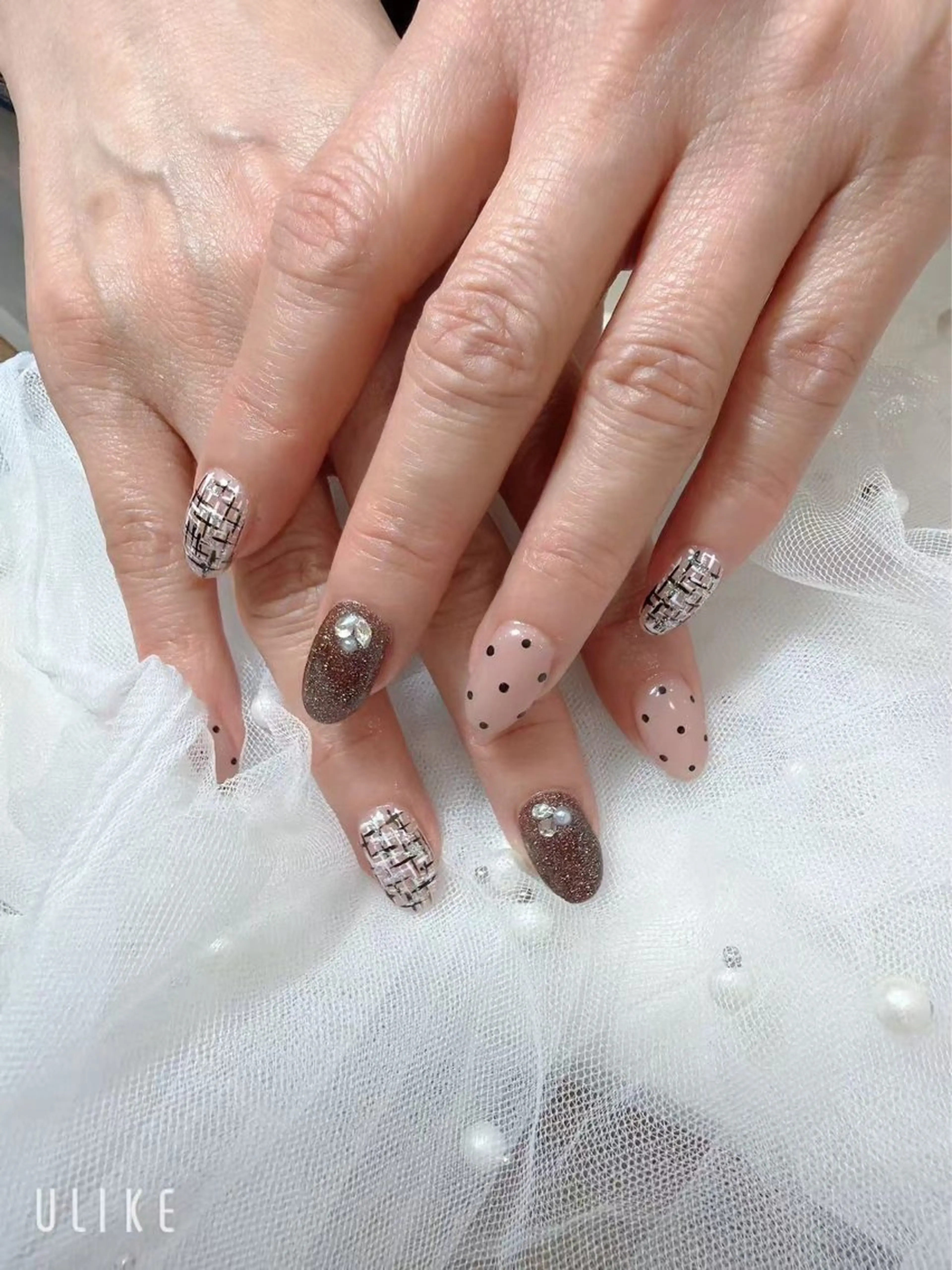 ネイル フレンチネイル 韓国ネイル マグネットネイル ニュアンスネイル オフィスネイル チョウ Rachaelのネイルデザイン