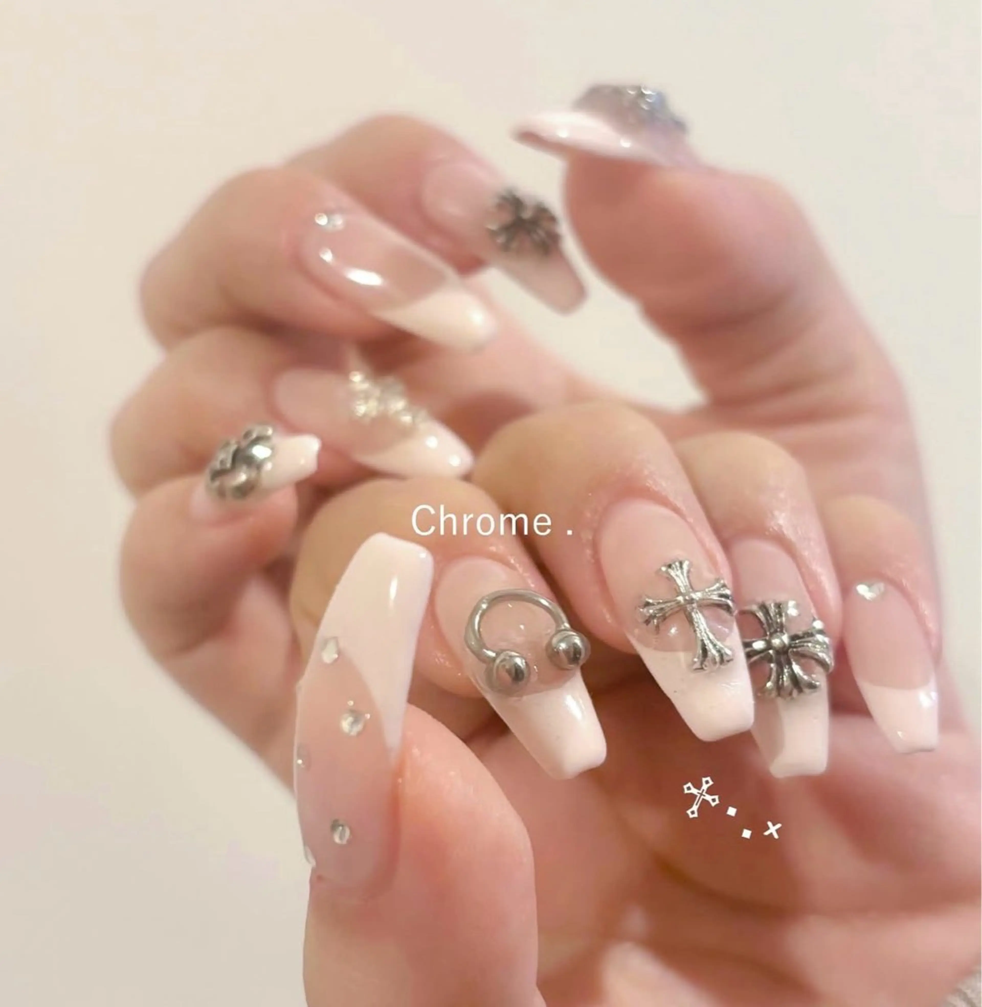 ネイル ハンドネイル emure. .のネイルデザイン